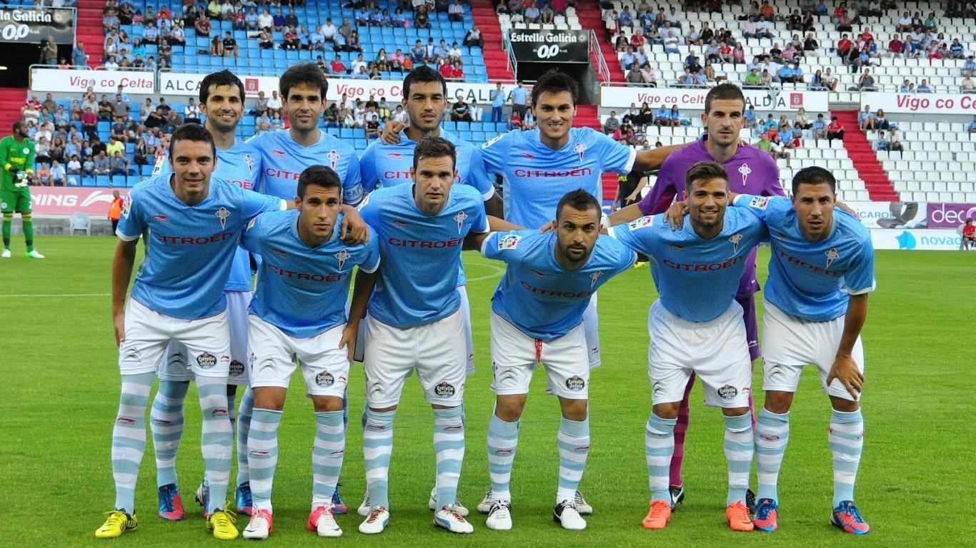 1370x770 Celta De Vigo Squad Picture, Desktop