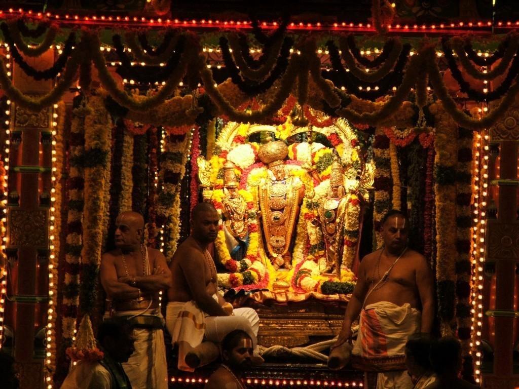 1030x770 Rare Photo of Balaji (from Lord Sri Venkateswara temple at Tirupati), Desktop