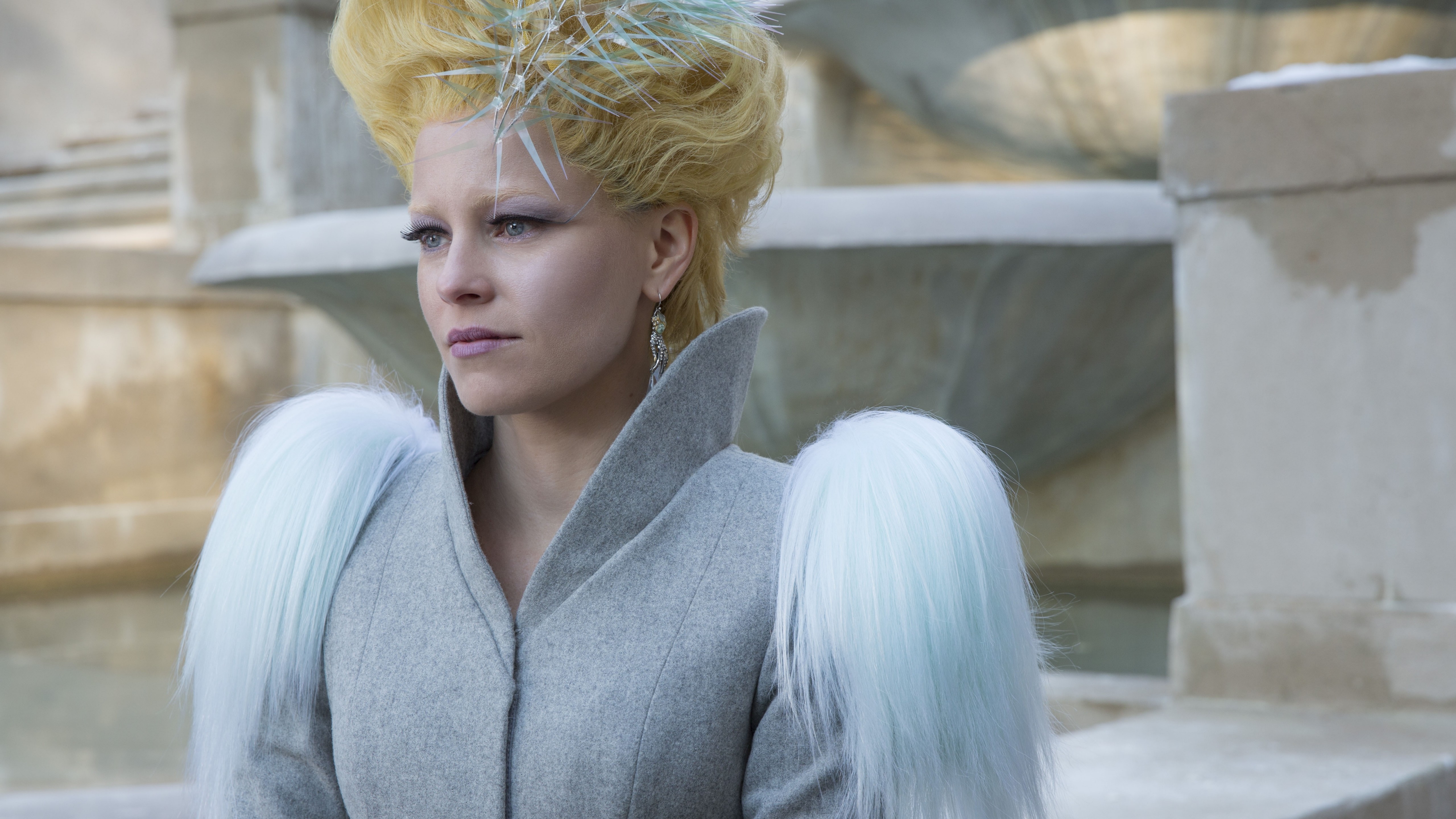 5120x2880 Wallpaper The Hunger Games, Mockingjay Elizabeth Banks, Desktop