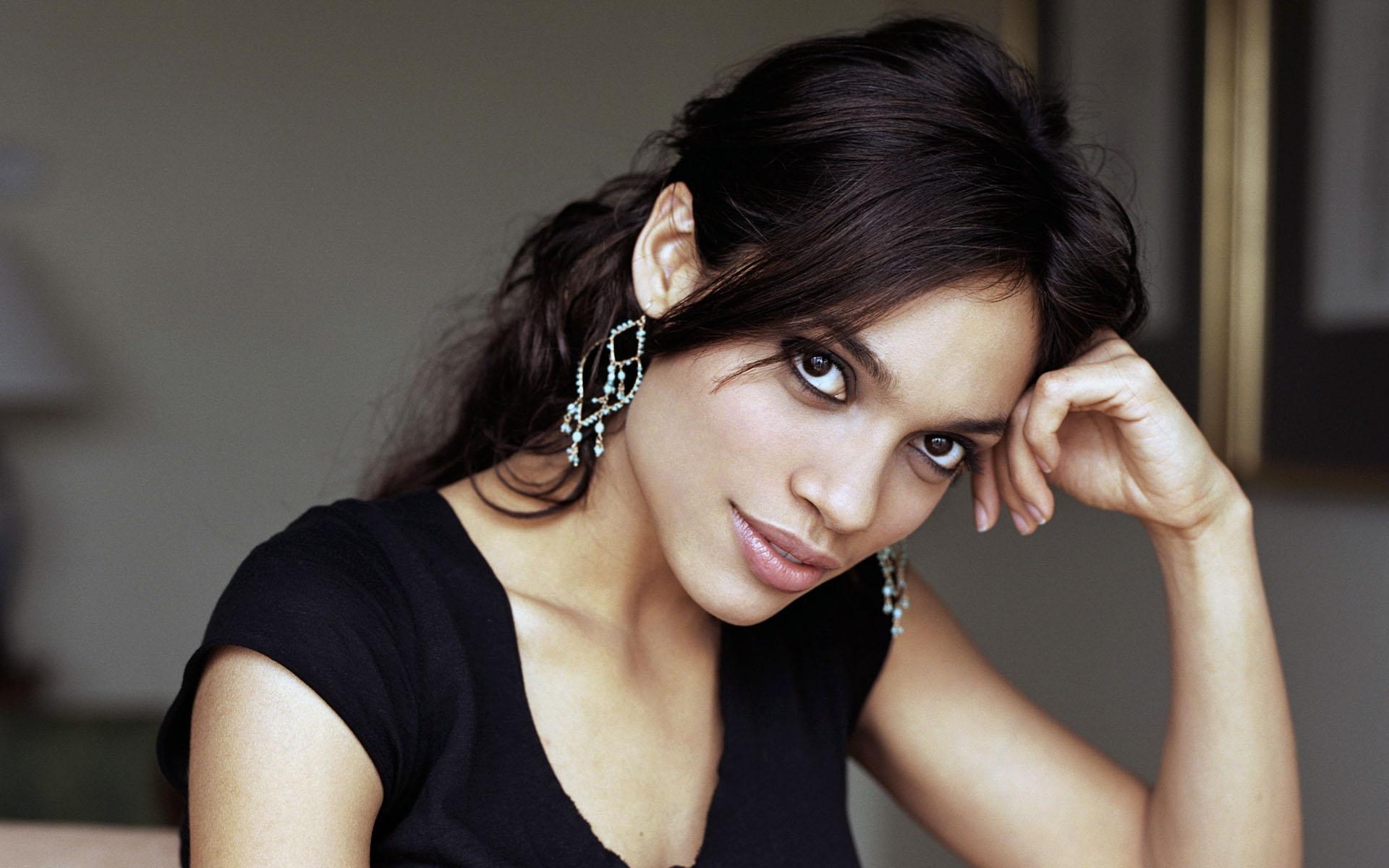 1920x1200 Rosario Dawson HD wallpaper free Download, Desktop