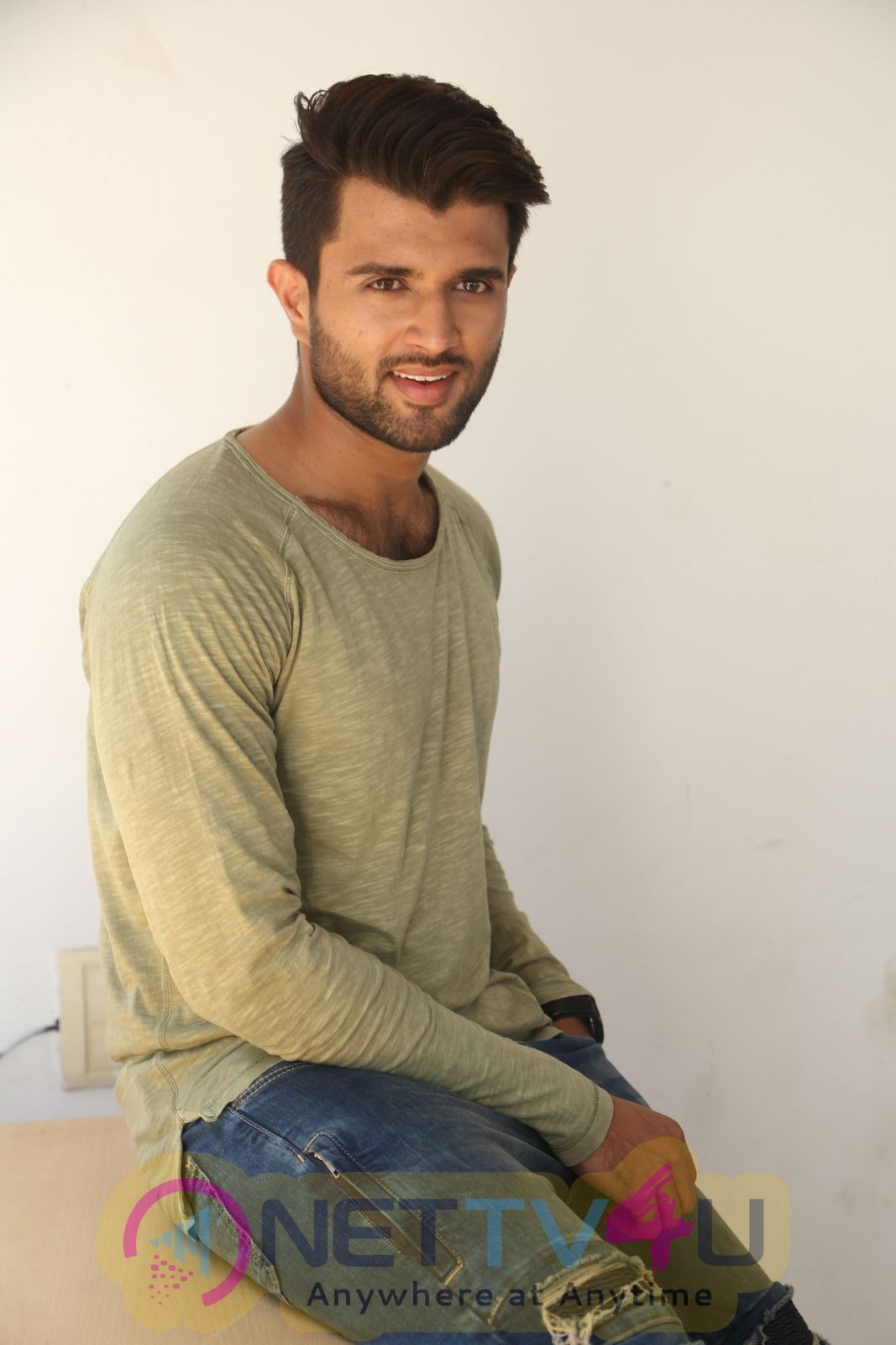 1070x1600 Actor Vijay Devarakonda Charming Interview Photo 460549 Galleries, Phone