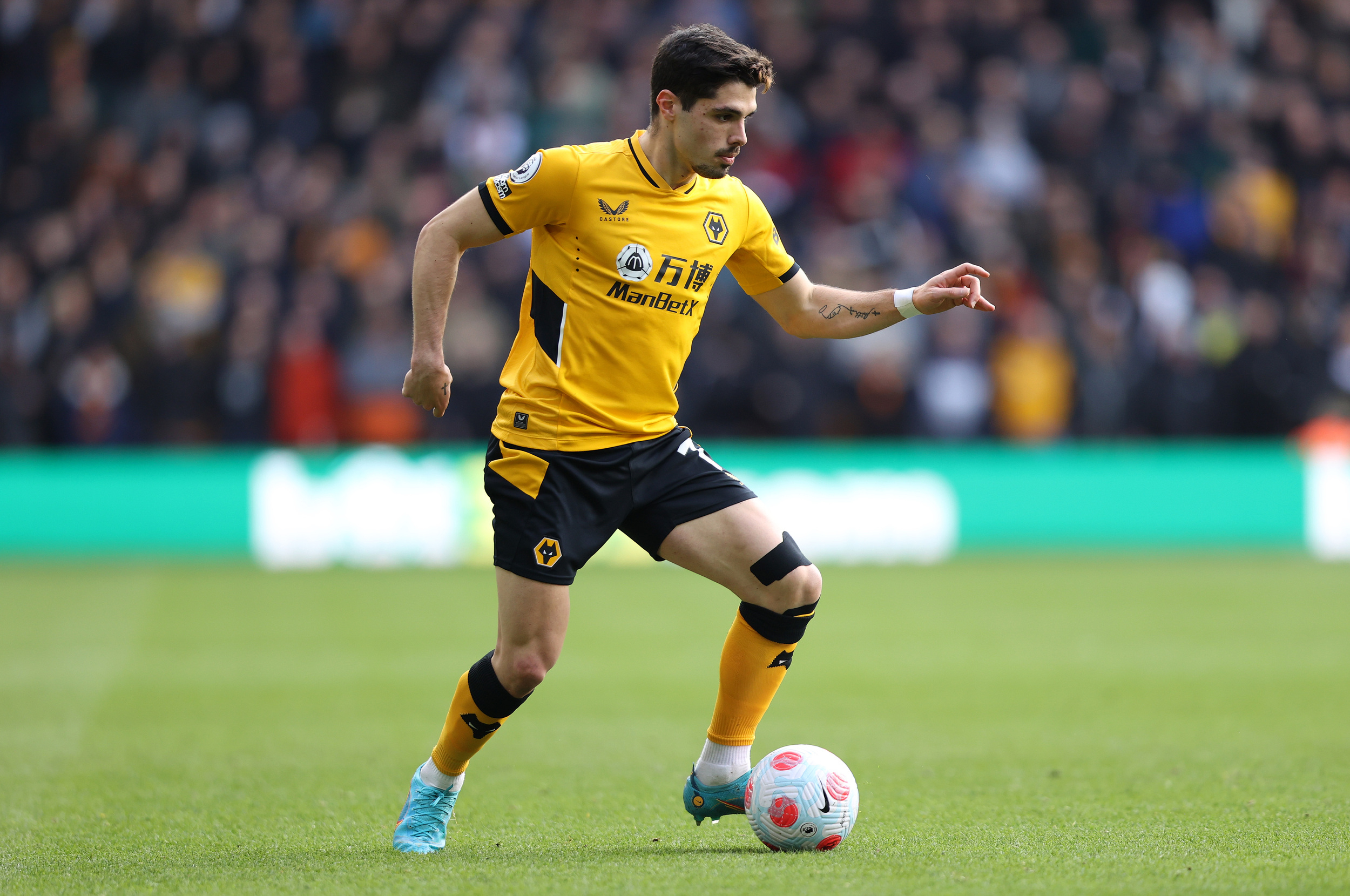 2500x1660 Report: PSG Keeping Tabs on Wolverhampton Winger Pedro Neto, Desktop