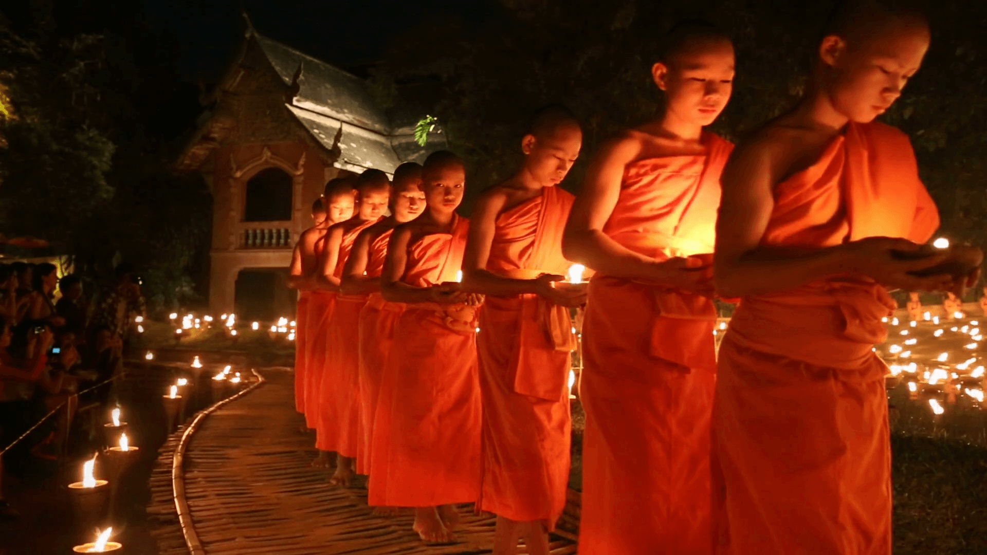 1920x1080 Magha puja day, Monks light the candle for buddha, Chiangmai, Desktop