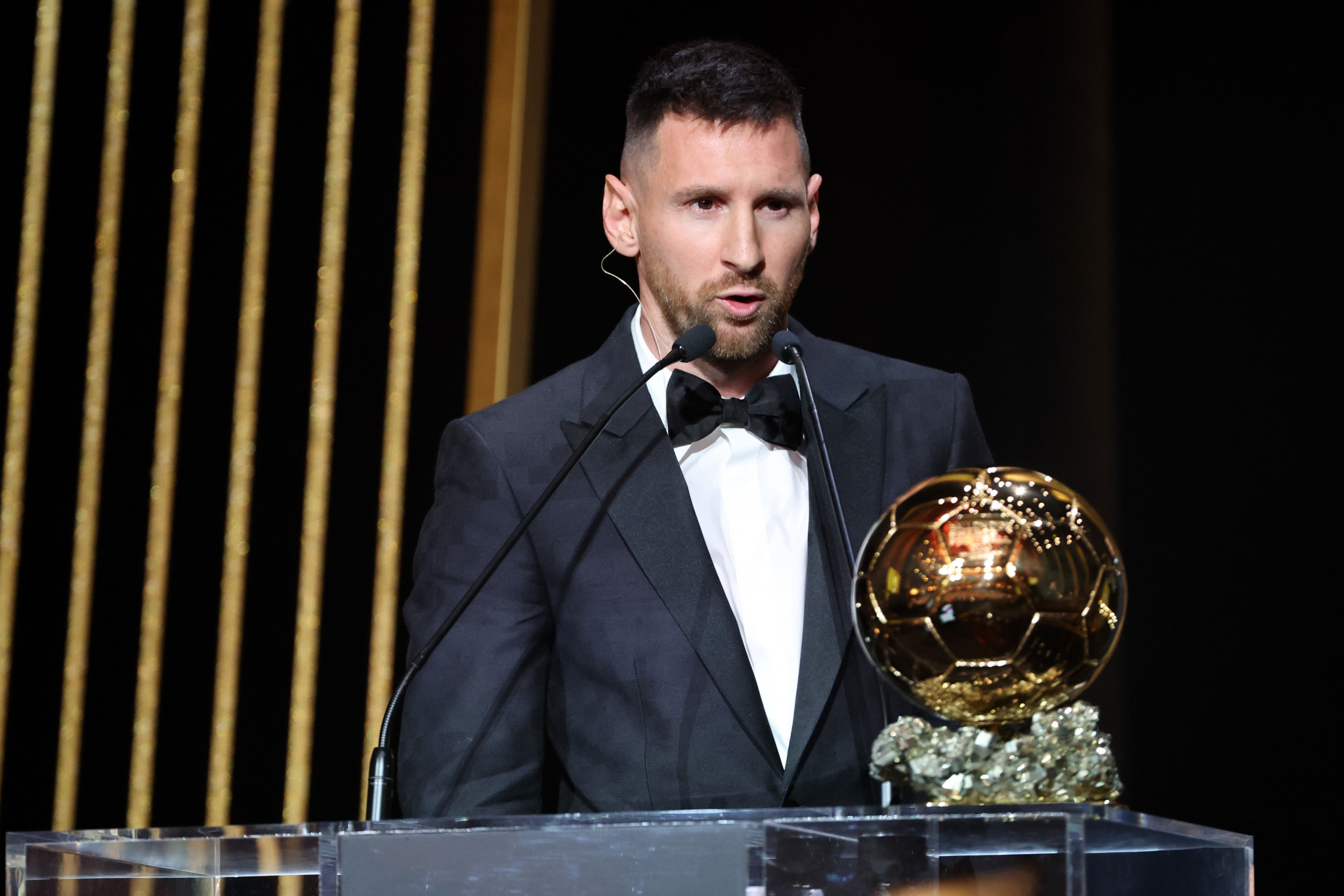 2050x1370 Messi and Bonmati win 2023 Ballon d'Or titles, Desktop