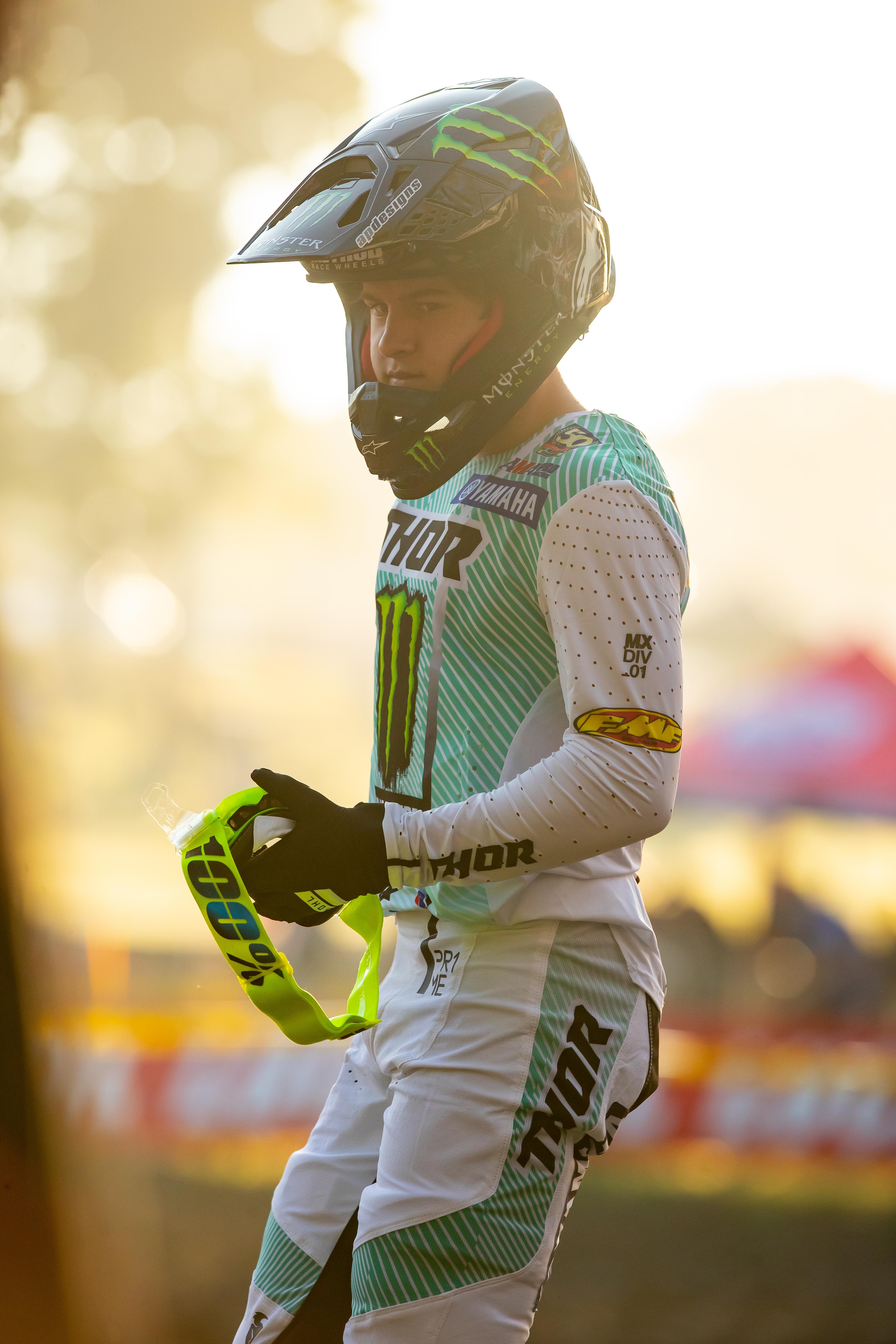 3650x5480 Haiden Deegan makes professional motocross debut in Crawfordsville, Phone