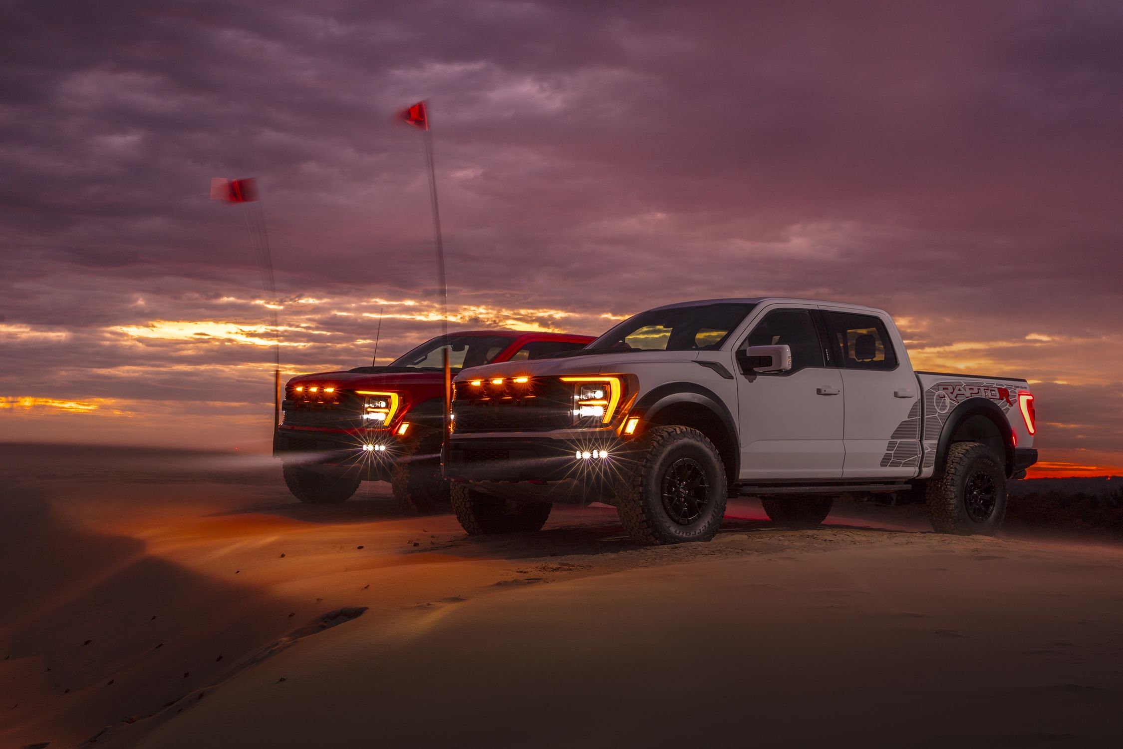 2250x1500 View Photo Of The 2023 Ford F 150 Raptor R, Desktop