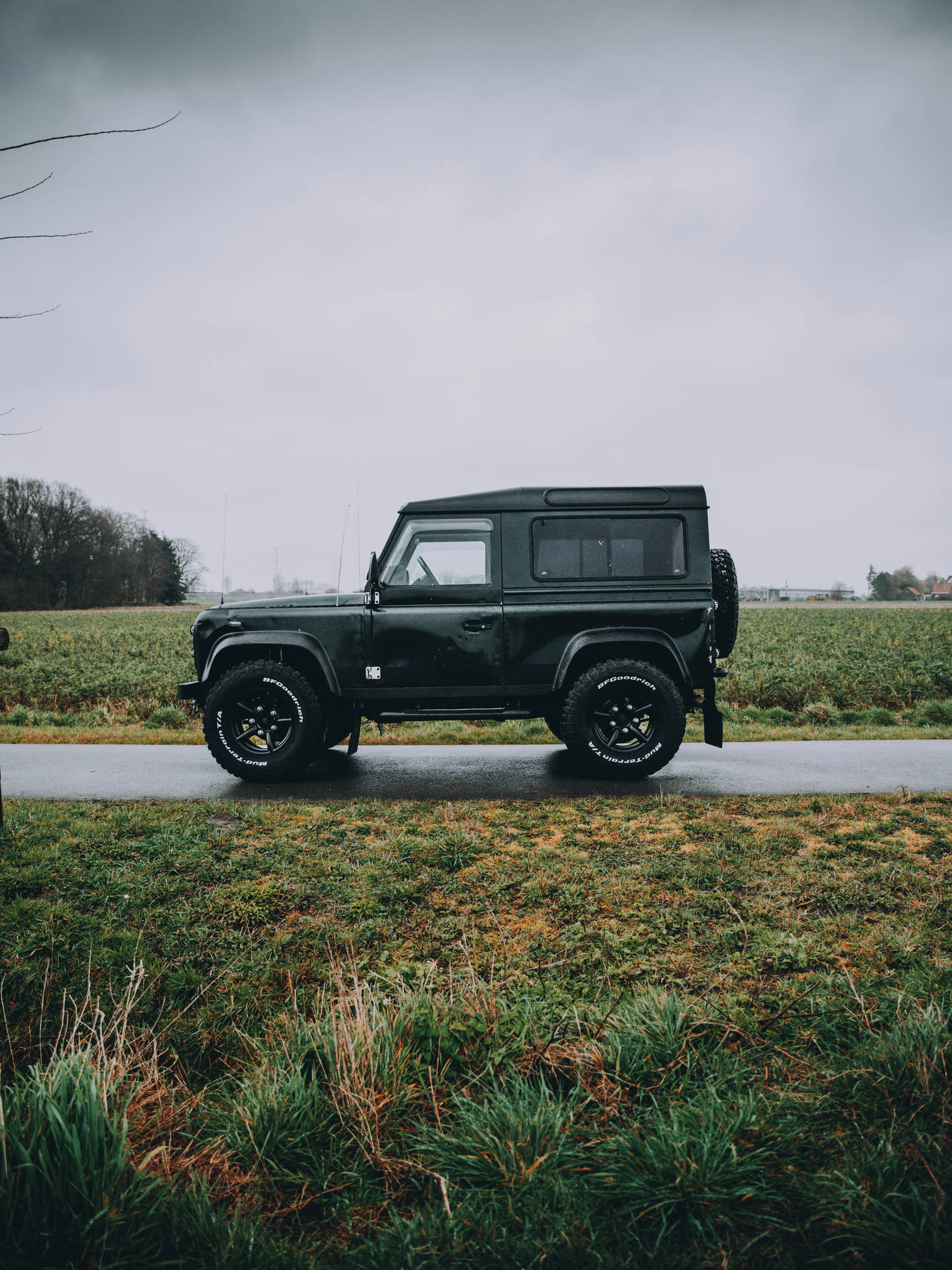 1440x1920 Land Rover Wallpaper, Phone