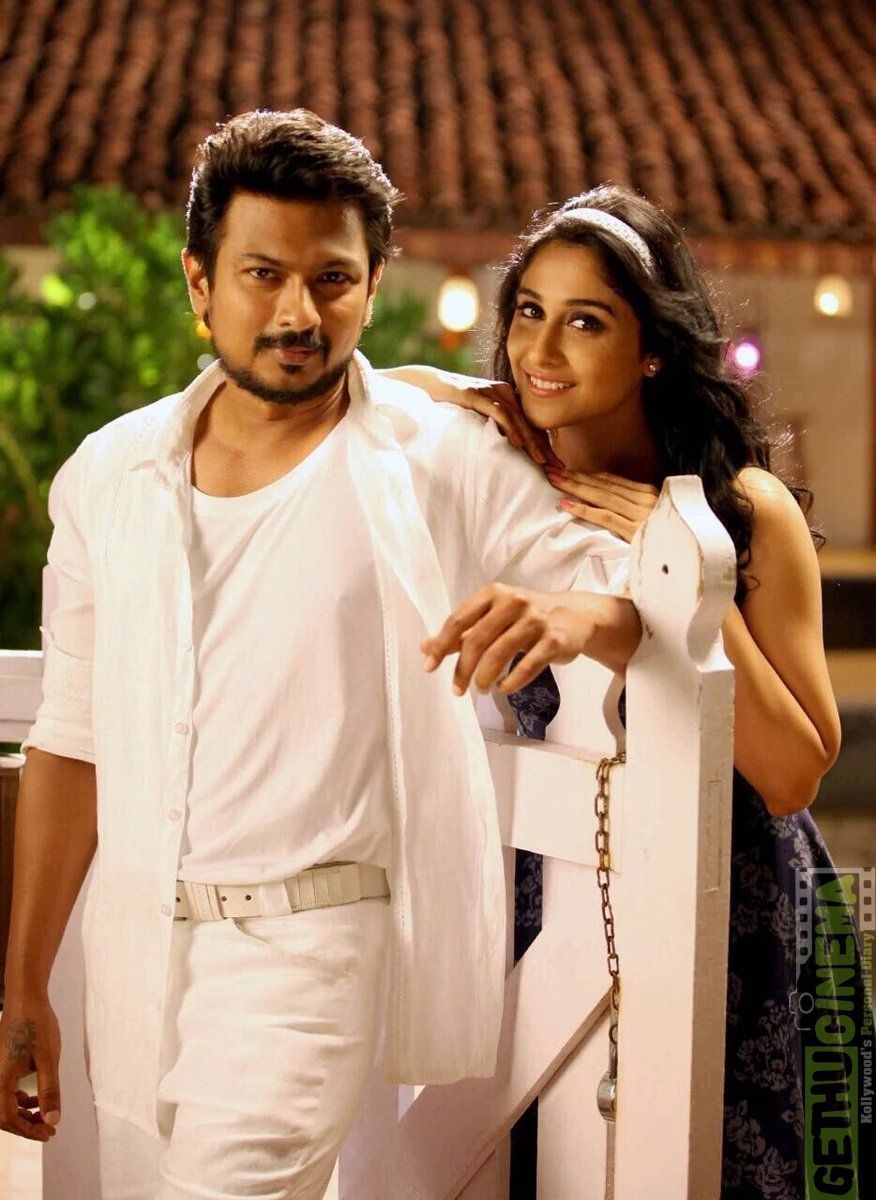 880x1200 Saravanan Irukka Bayamaen Movie HD Gallery. Udhayanidhi Stalin, Regina Cassandra Cinema. Actor photo, Romantic couple image, Couple photohoot poses, Phone