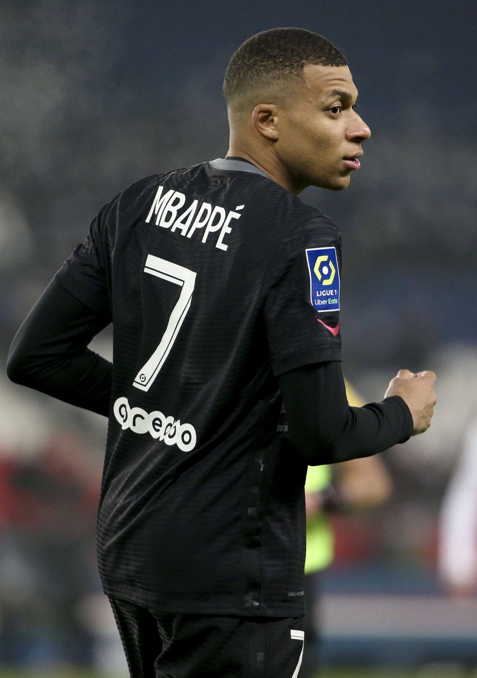 1600x2280 A more reassuring Kylian Mbappe transfer update for Real Madrid fans, Phone