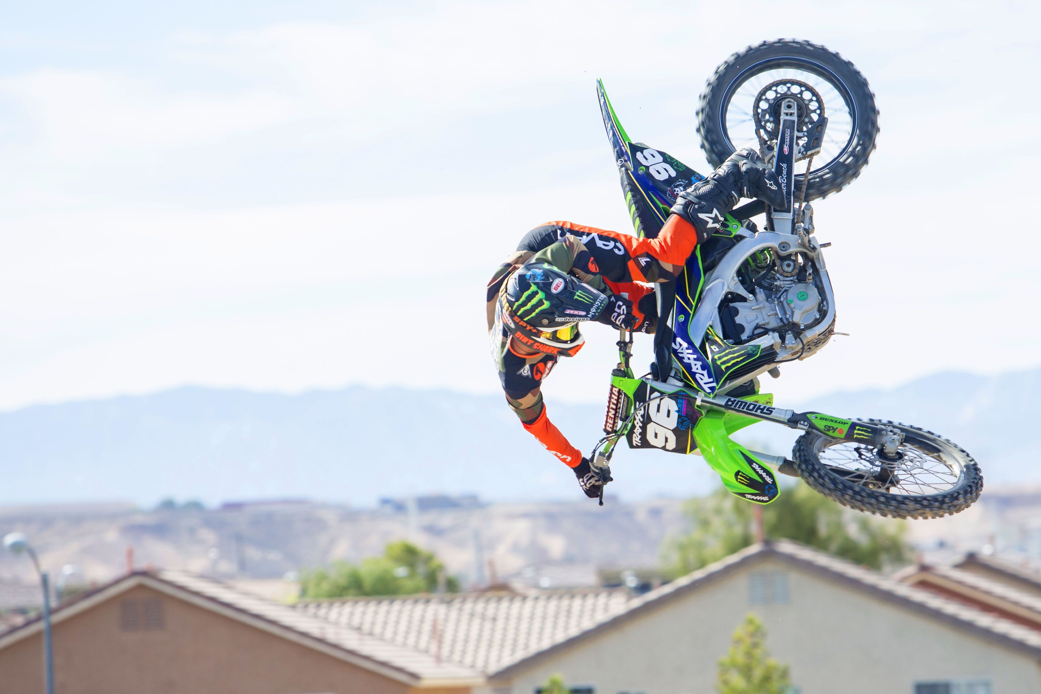 3640x2420 PRO TAPER PRESENTS MXA'S MID WEEK REPORT BY JOHN BASHER Action Magazine, Desktop