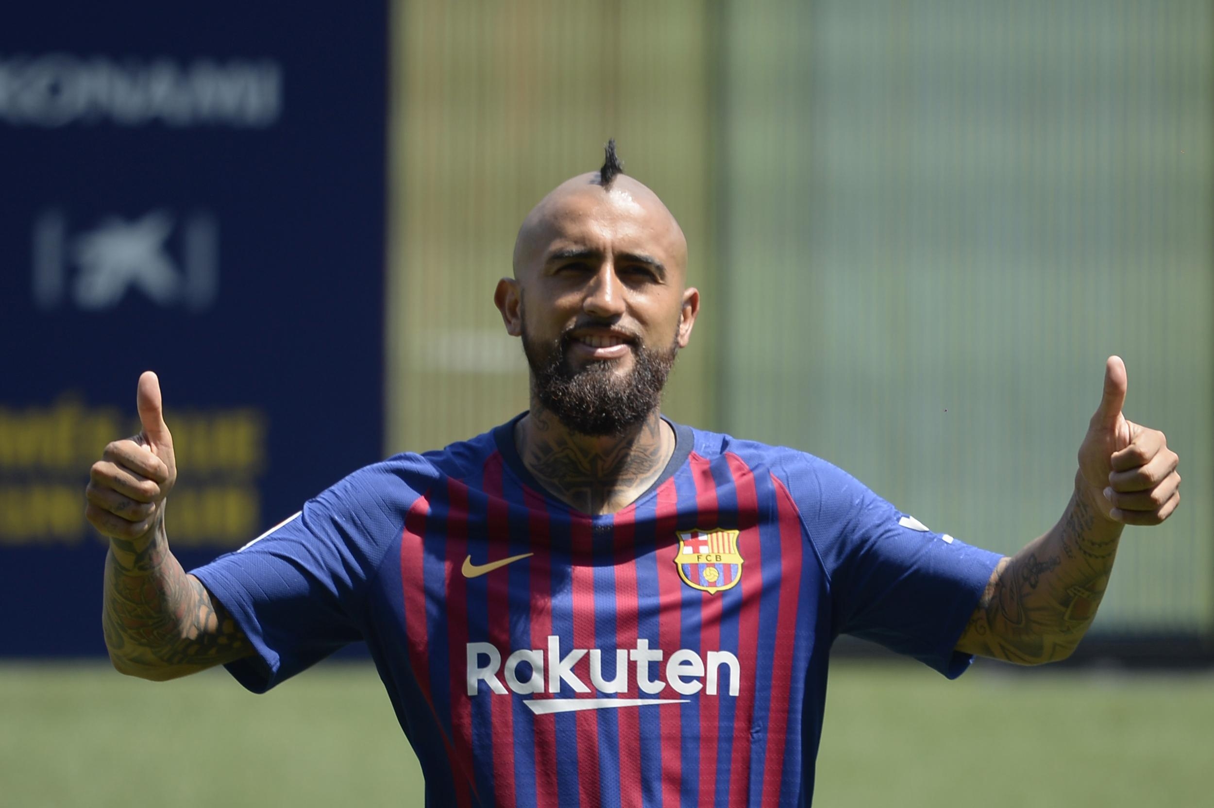 2500x1670 Barcelona news: Arturo Vidal transfer may confirm a change of style, Desktop