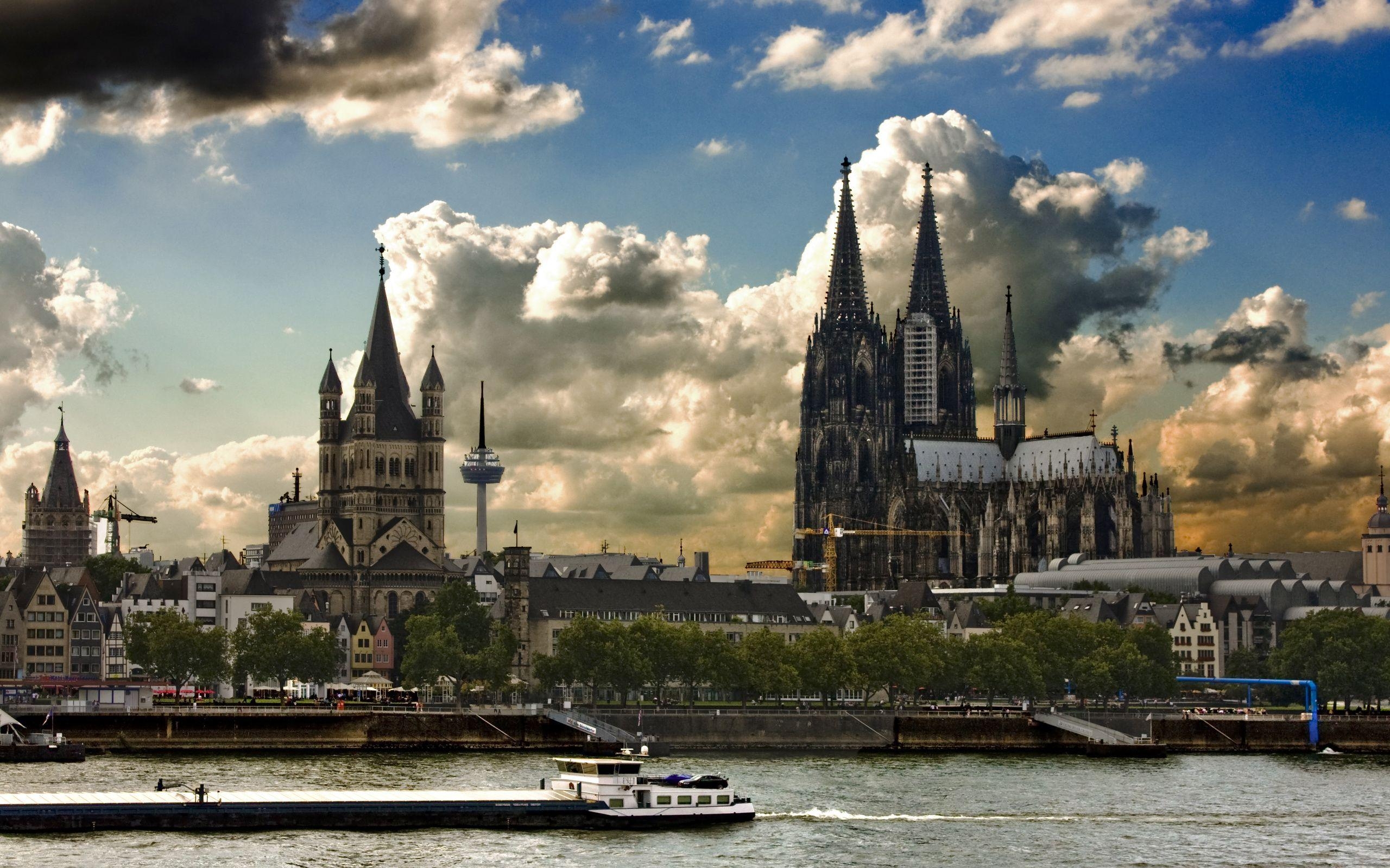 2560x1600 Cologne Cathedral HD Wallpaper, Desktop