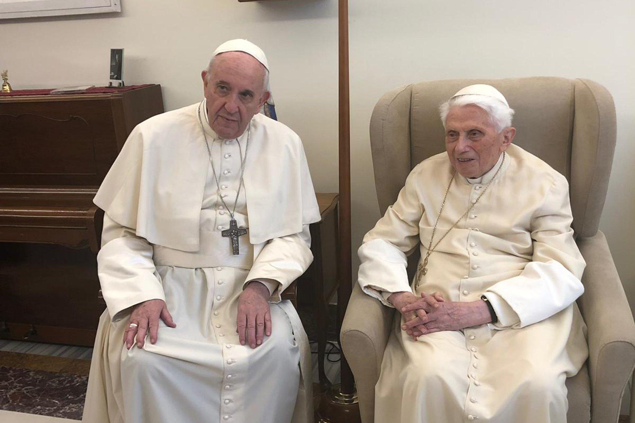 2050x1370 Dueling Popes? Maybe. Dueling Views in a Divided Church, Desktop