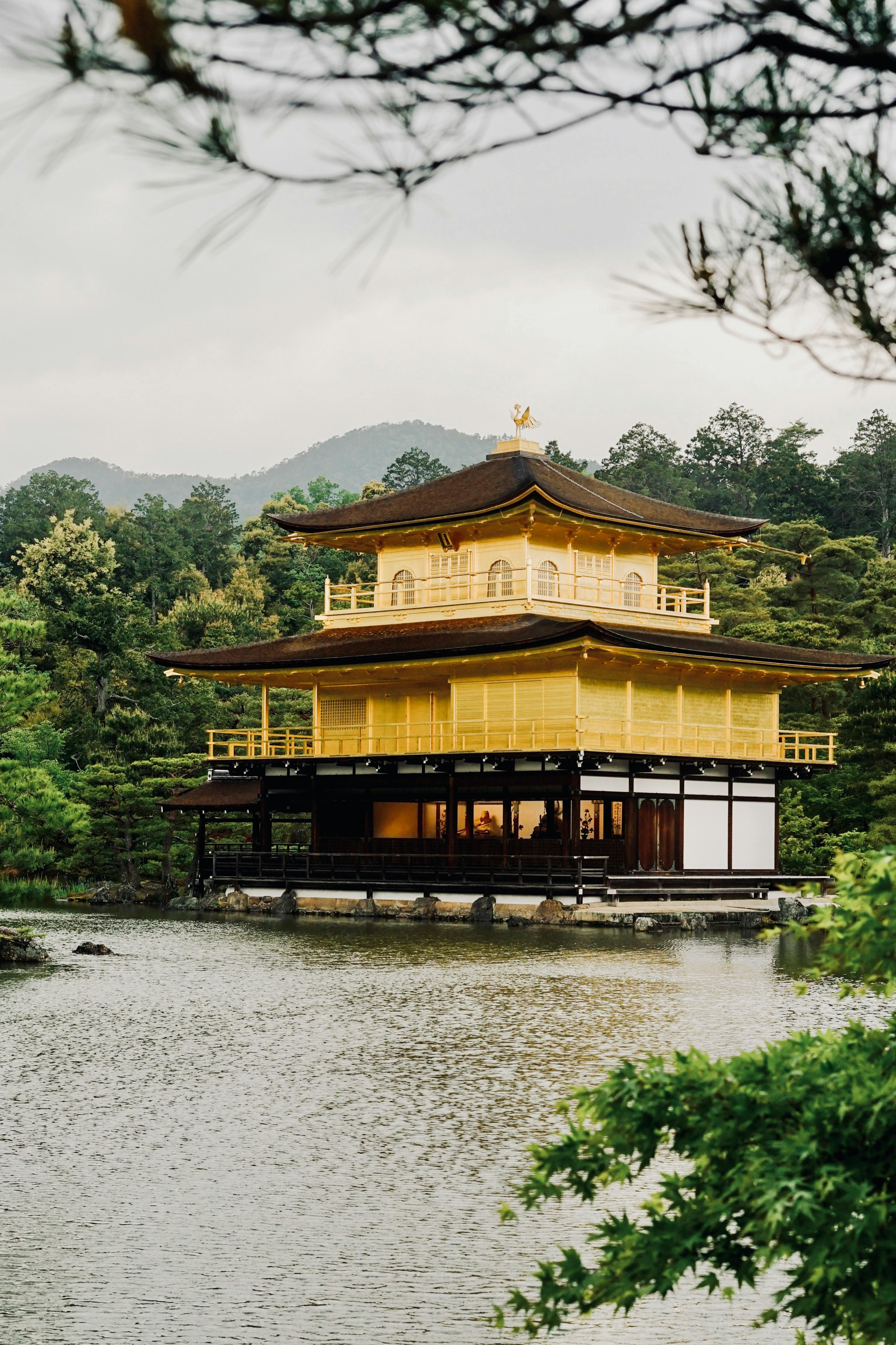 3140x4710 Zen Buddhist Temple in Kyoto Golden, Phone