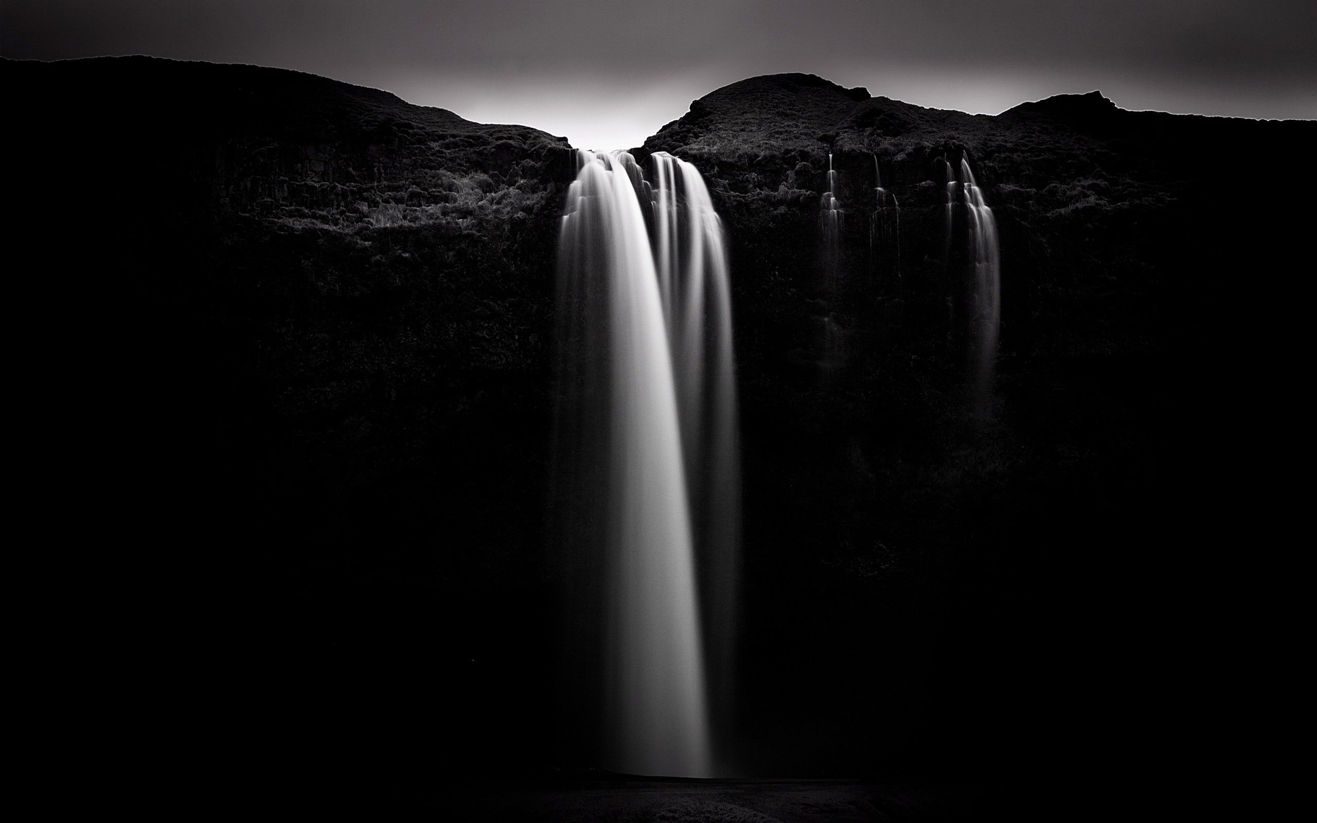 2560x1610 photography, Monochrome, Landscape, Nature, Cliff, Waterfall, Desktop