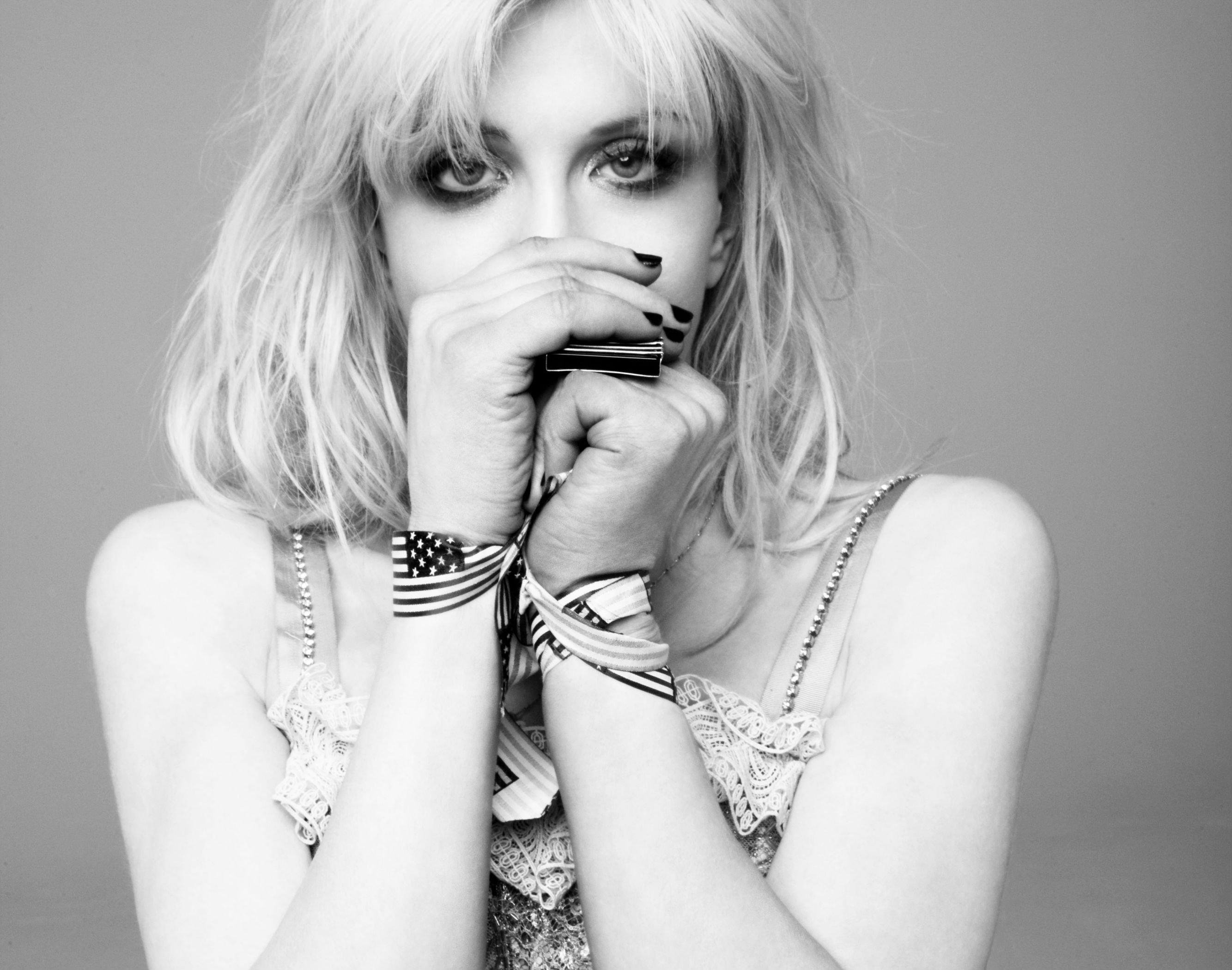 2670x2100 COURTNEY LOVE singer actress model babe hole alternative wallpaper, Desktop