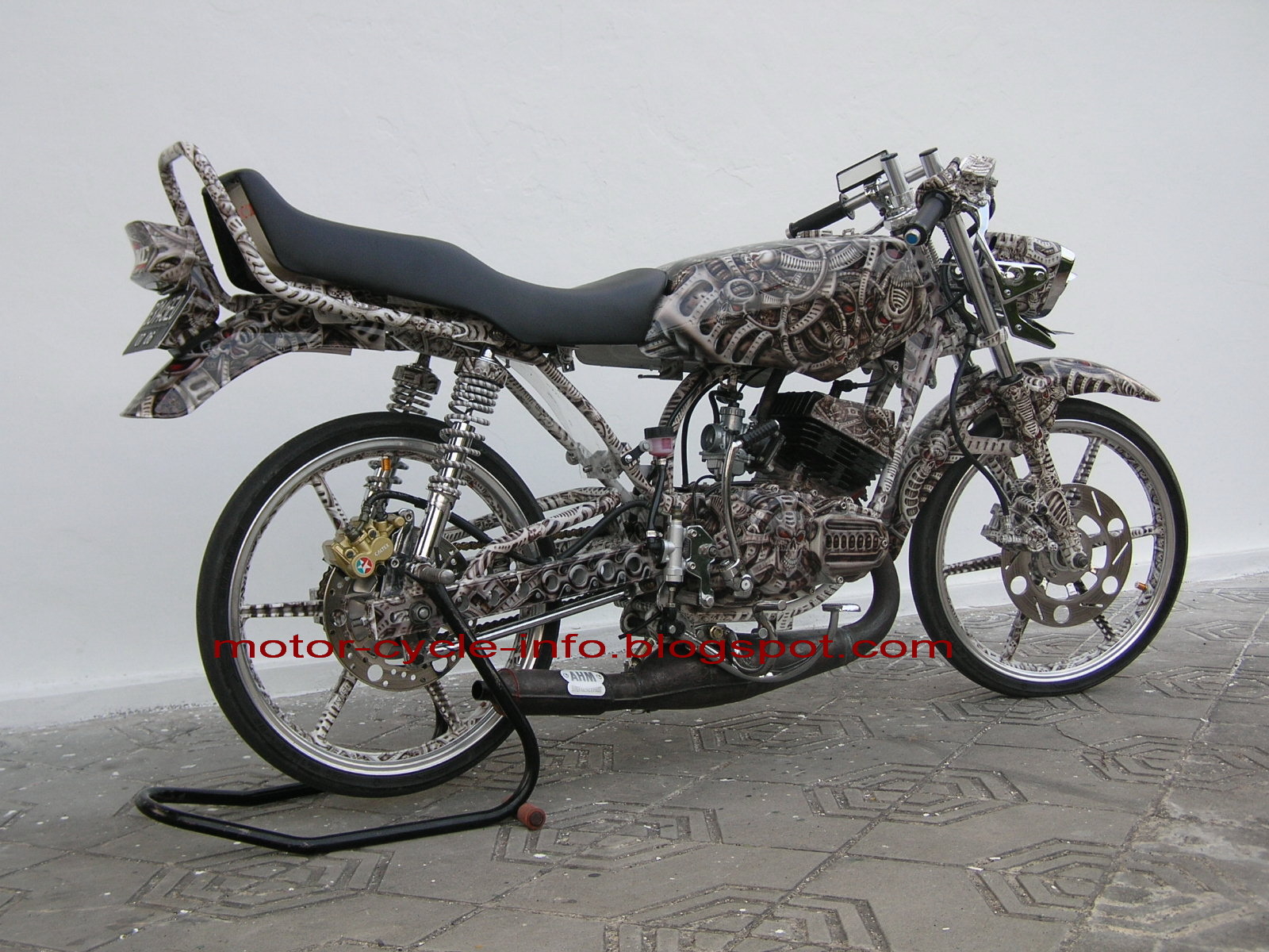 1600x1200 the best motor modification: modif YAMAHA RX KING airbrush extreme, Desktop