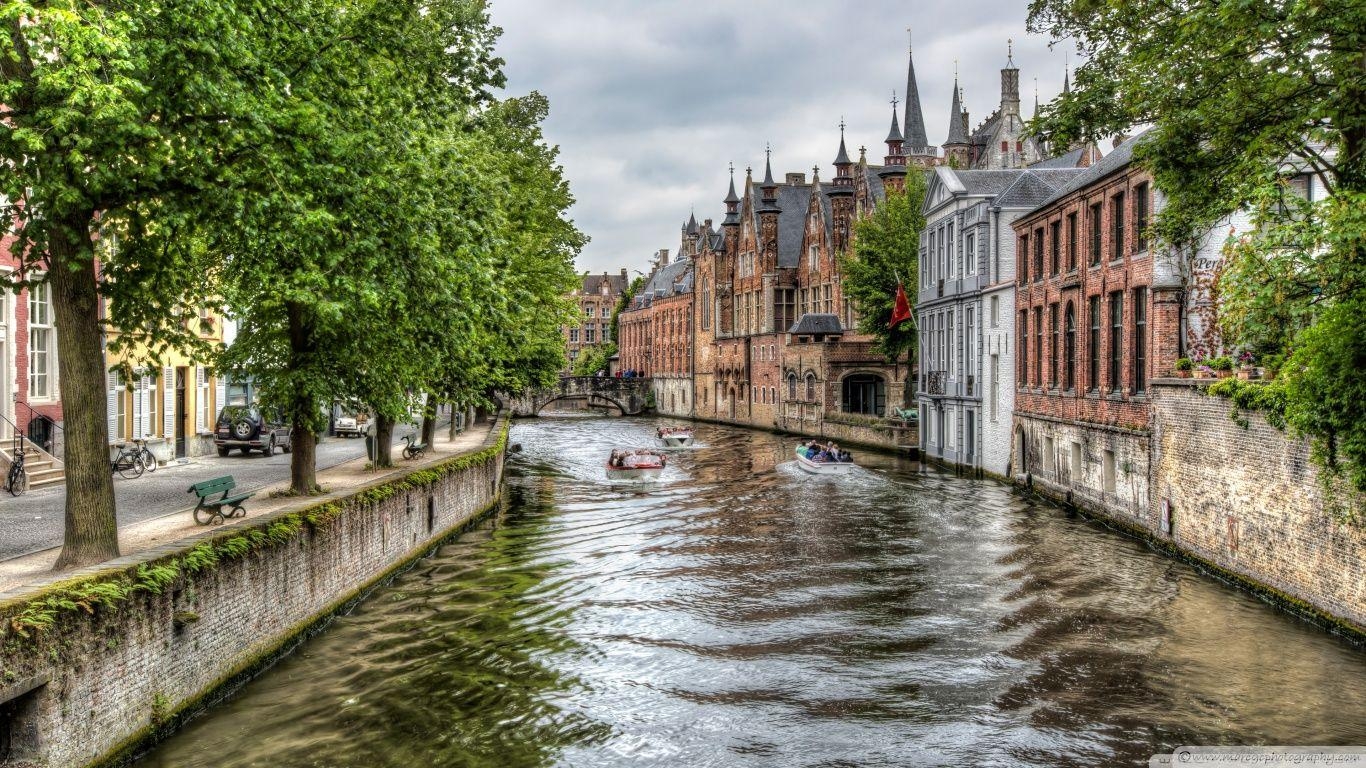 1370x770 The Groenerei Canal in Bruges (Belgium) ❤ 4K HD Desktop Wallpaper, Desktop