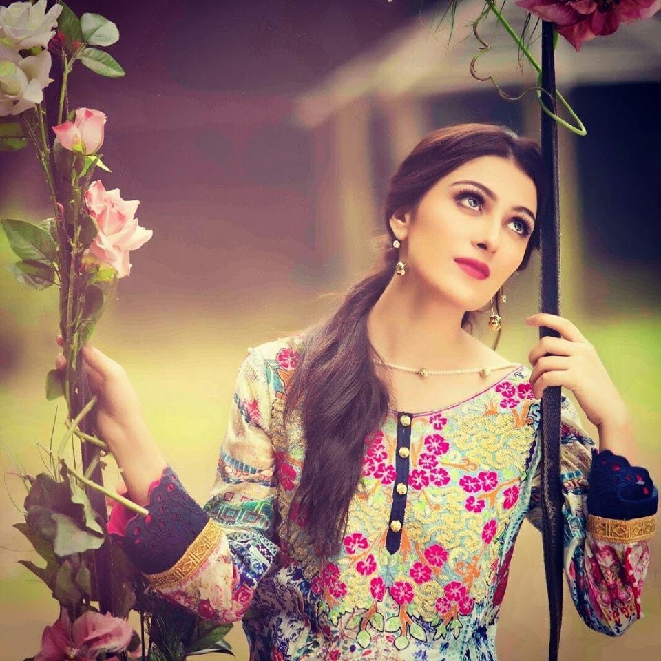 960x960 Pakistani Actress Wallpaper Free Pakistani Actress Background, Phone