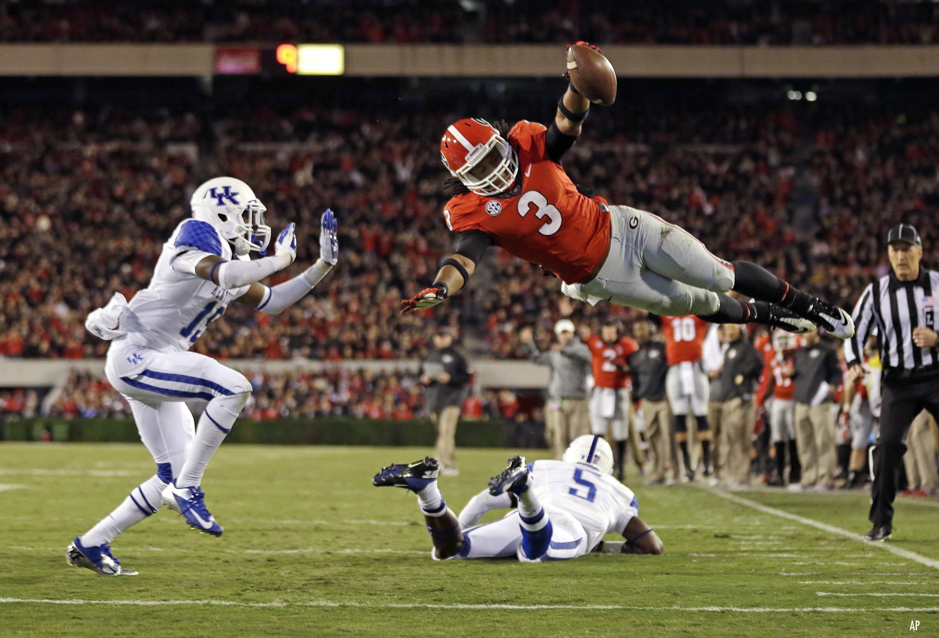 3820x2600 NFL Football Todd Gurley, Desktop