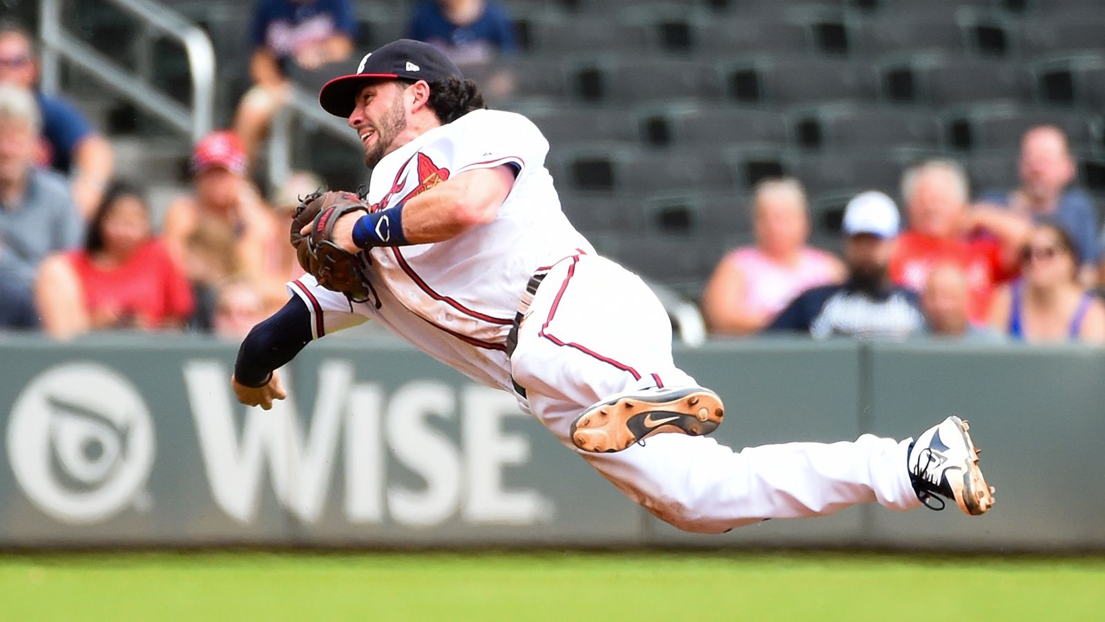 1600x900 Dansby Swanson sustains partially torn ligament in left hand, NLDS, Desktop