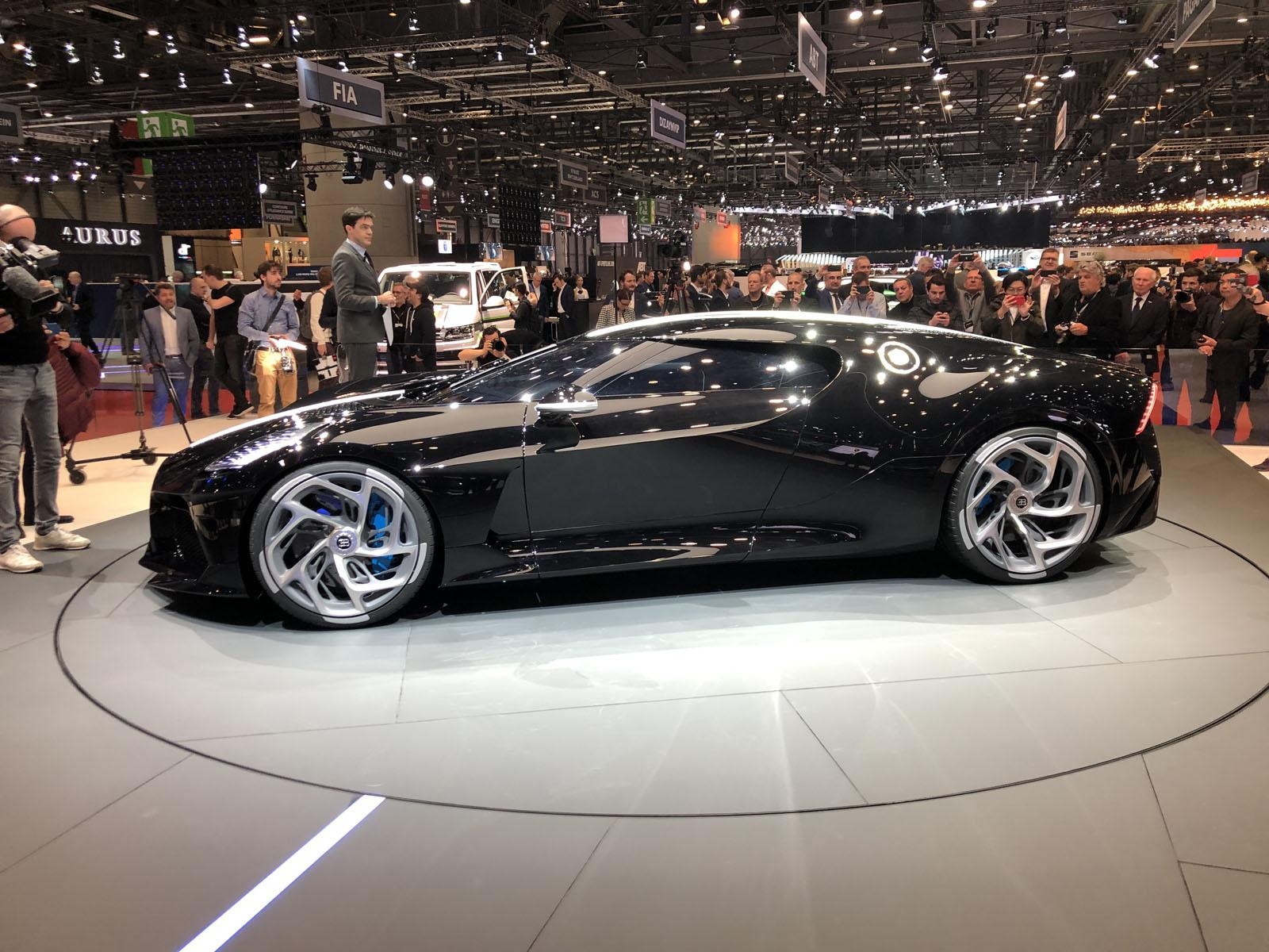 1600x1200 Bugatti La Voiture Noire Geneva Picture Gallery and Quick Info, Desktop