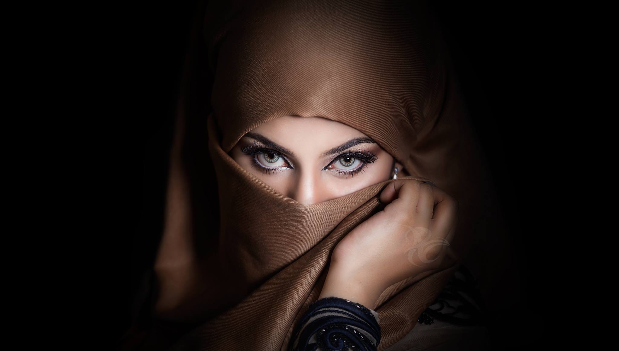 2050x1170 #women, #smoky eyes, #Muslim wallpaper. Mocah.org HD Wallpaper, Desktop