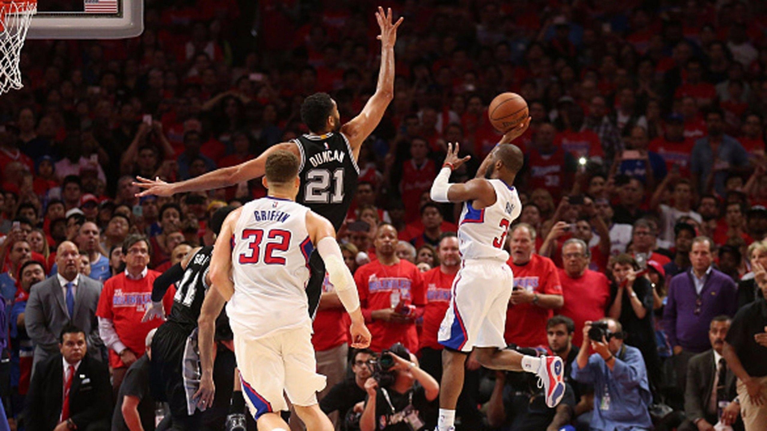 2560x1440 Tim Duncan vs Clippers Chris Paul 4K Wallpaper. Free 4K Wallpaper, Desktop