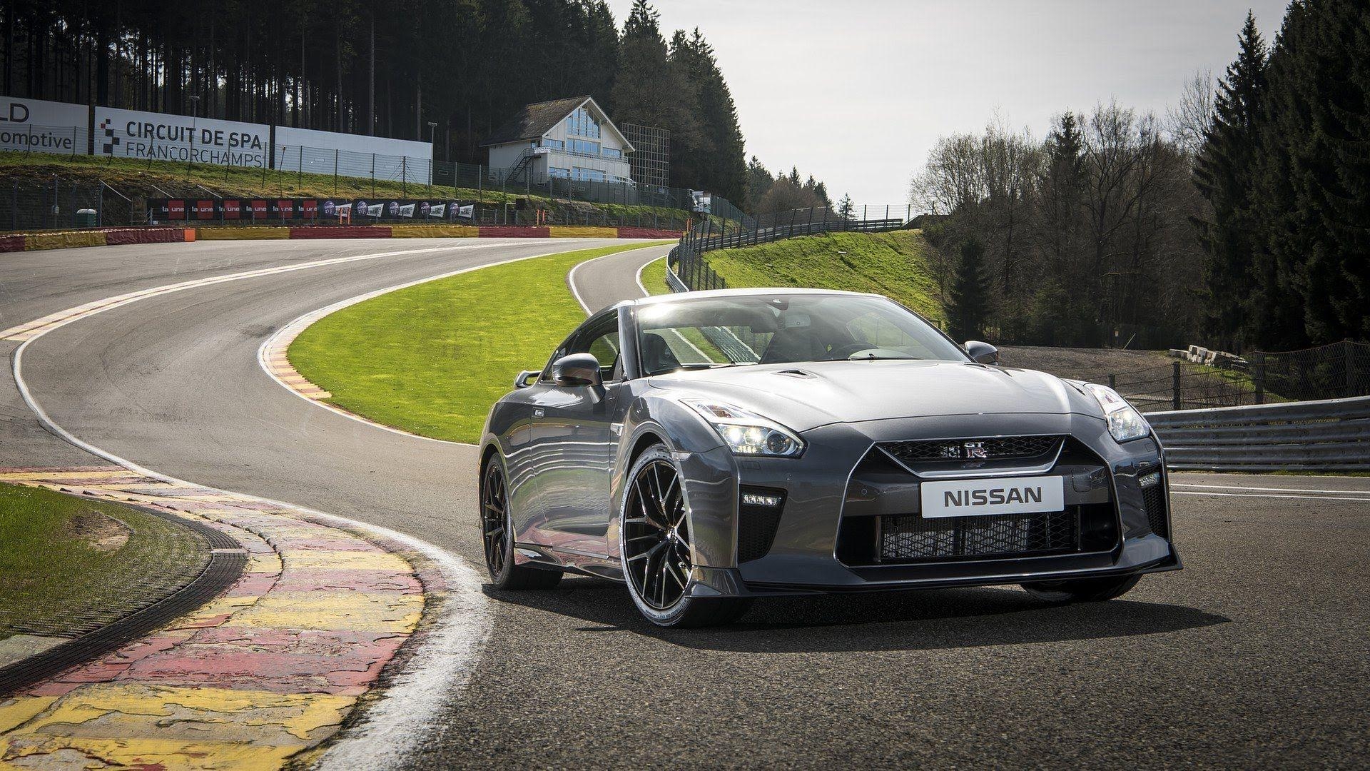 1920x1080 Nissan GT R And GT R NISMO 600 HP Interior And Exterior, Desktop