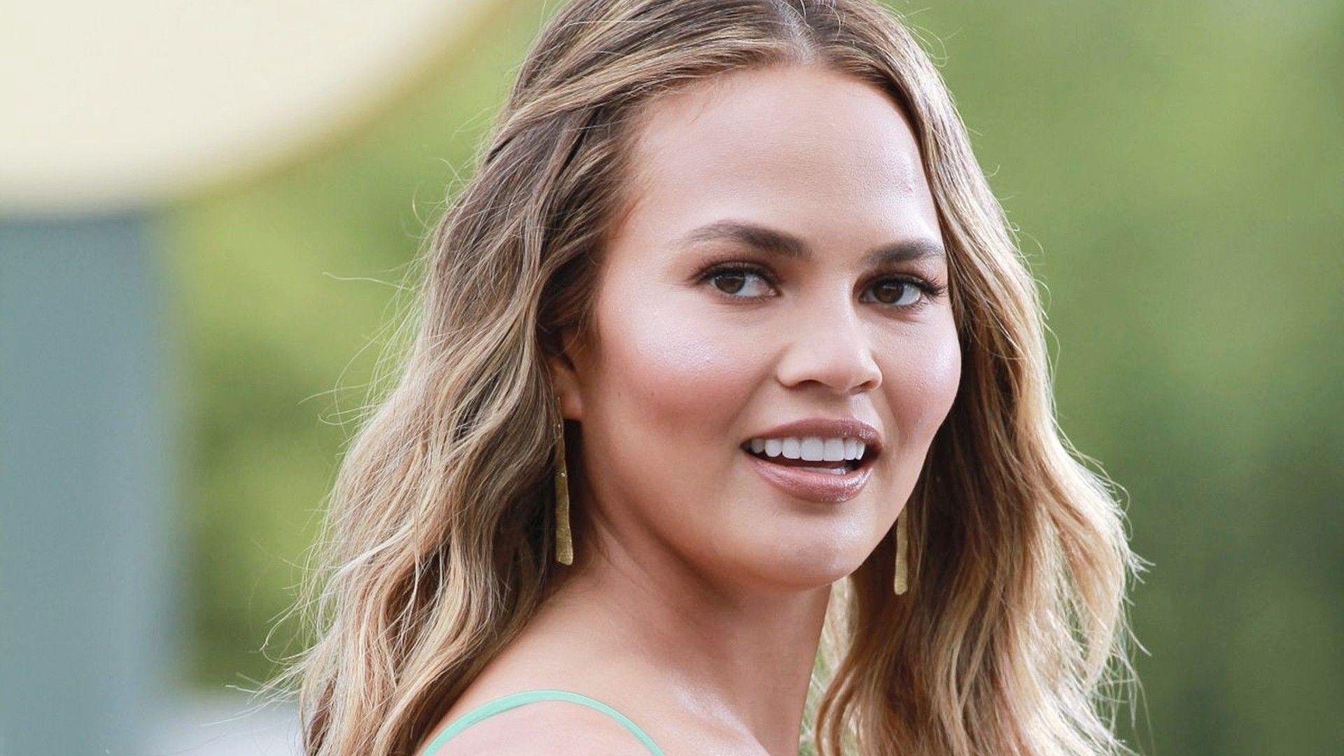 1920x1080 Chrissy Teigen HD Wallpaper, Desktop