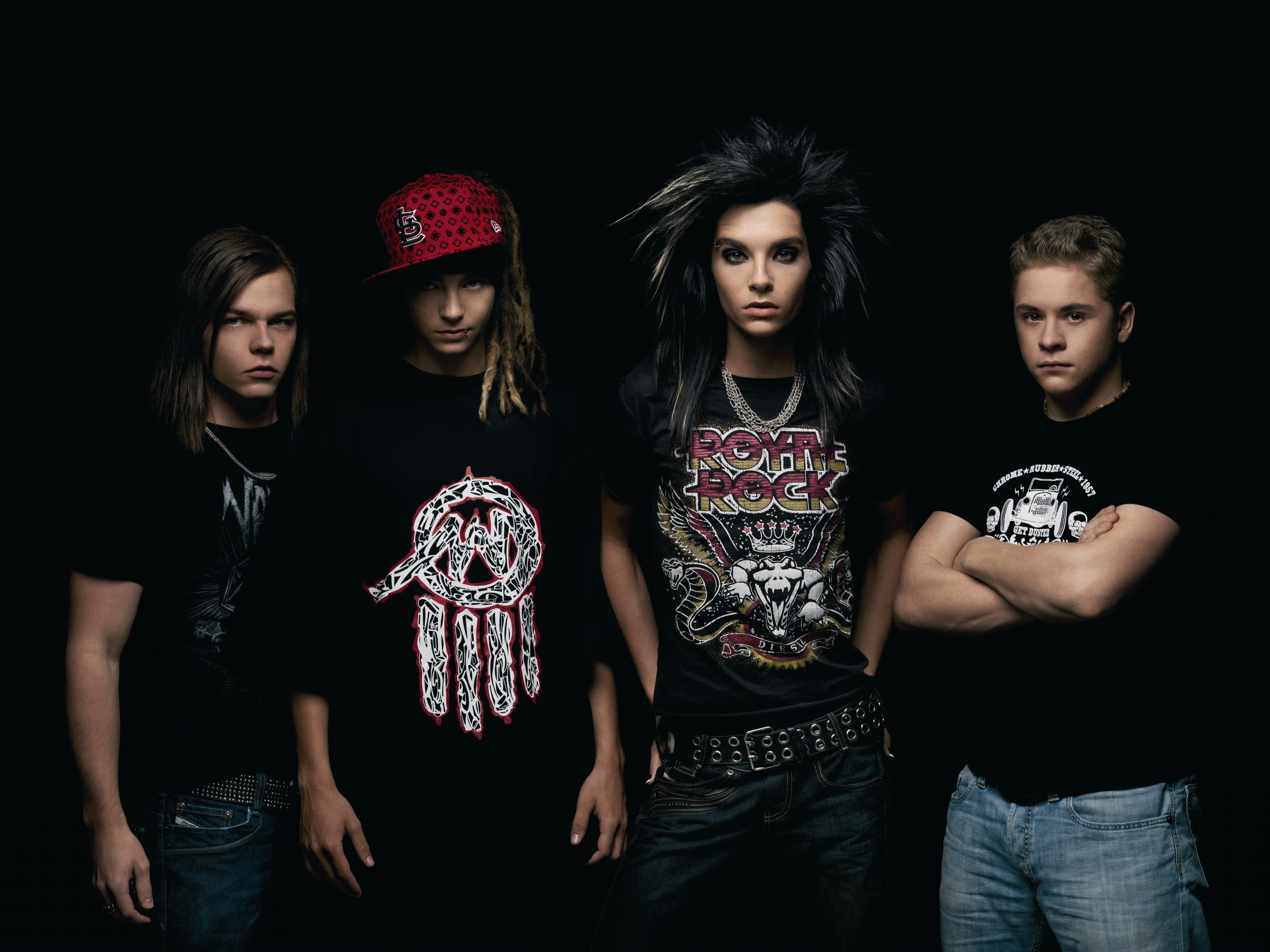 2960x2220 Wallpaper / pop rock, Tokio hotel, Tom Kaulitz, casual clothing, tee, Georg Listing, adult, alternative, black background, hairstyle, lifestyles, Tokyo hotel, young men free download, Desktop