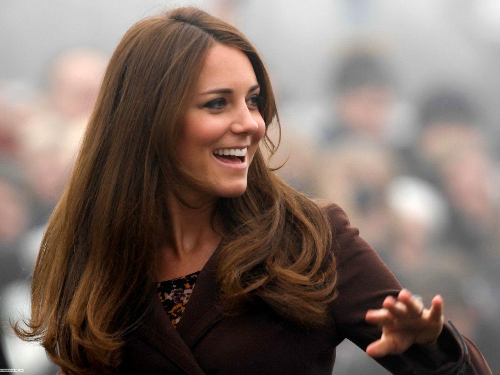 1600x1200 Kate Middleton Cute HD Celebrity wallpaper, Desktop