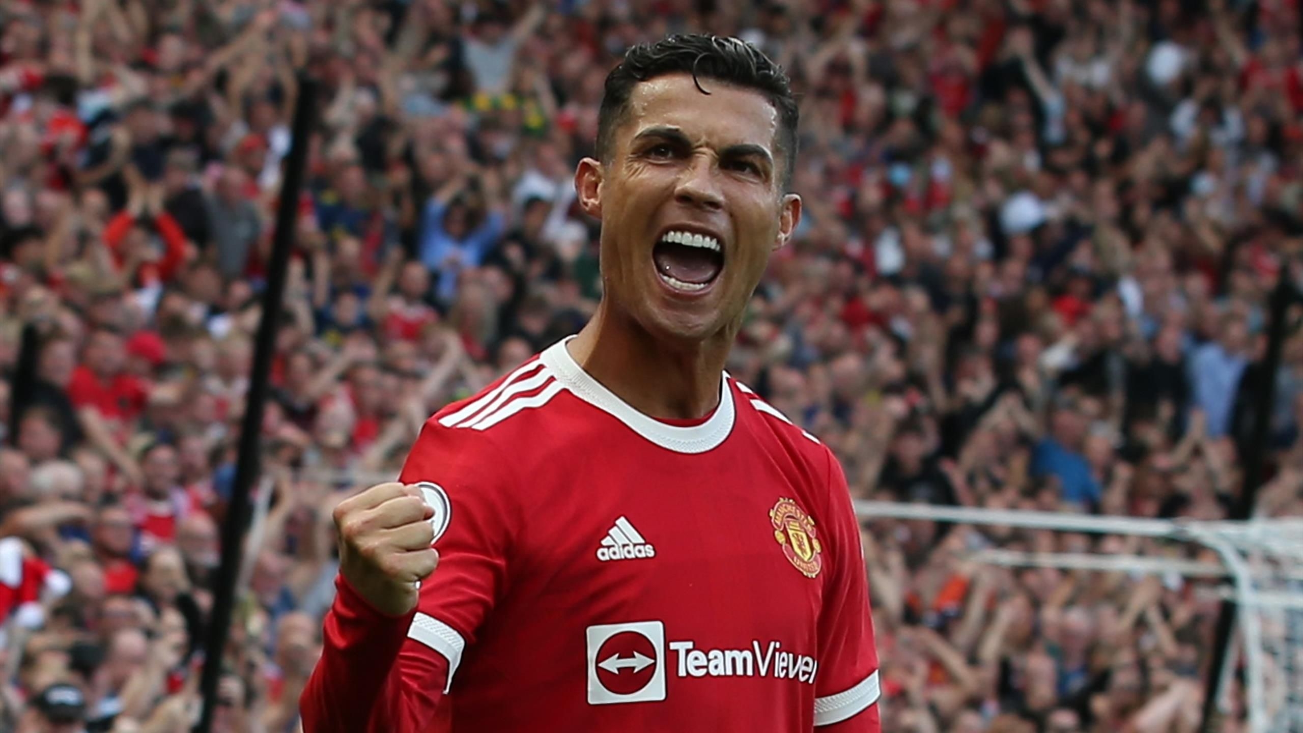 2560x1440 Cristiano Ronaldo strikes twice on return as Manchester United down Newcastle to go top, Desktop