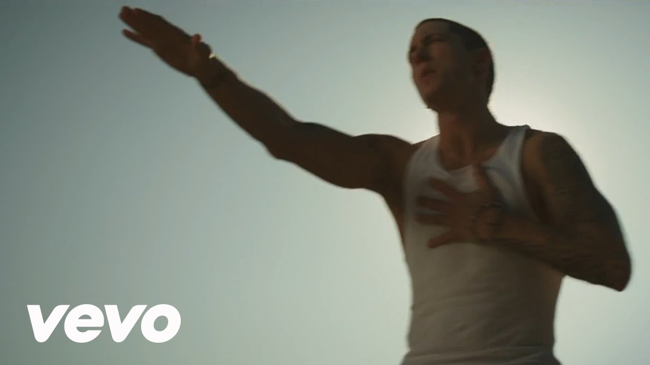 1280x720 Eminem Featuring Rihanna: Love the Way You Lie (Video 2010), Desktop