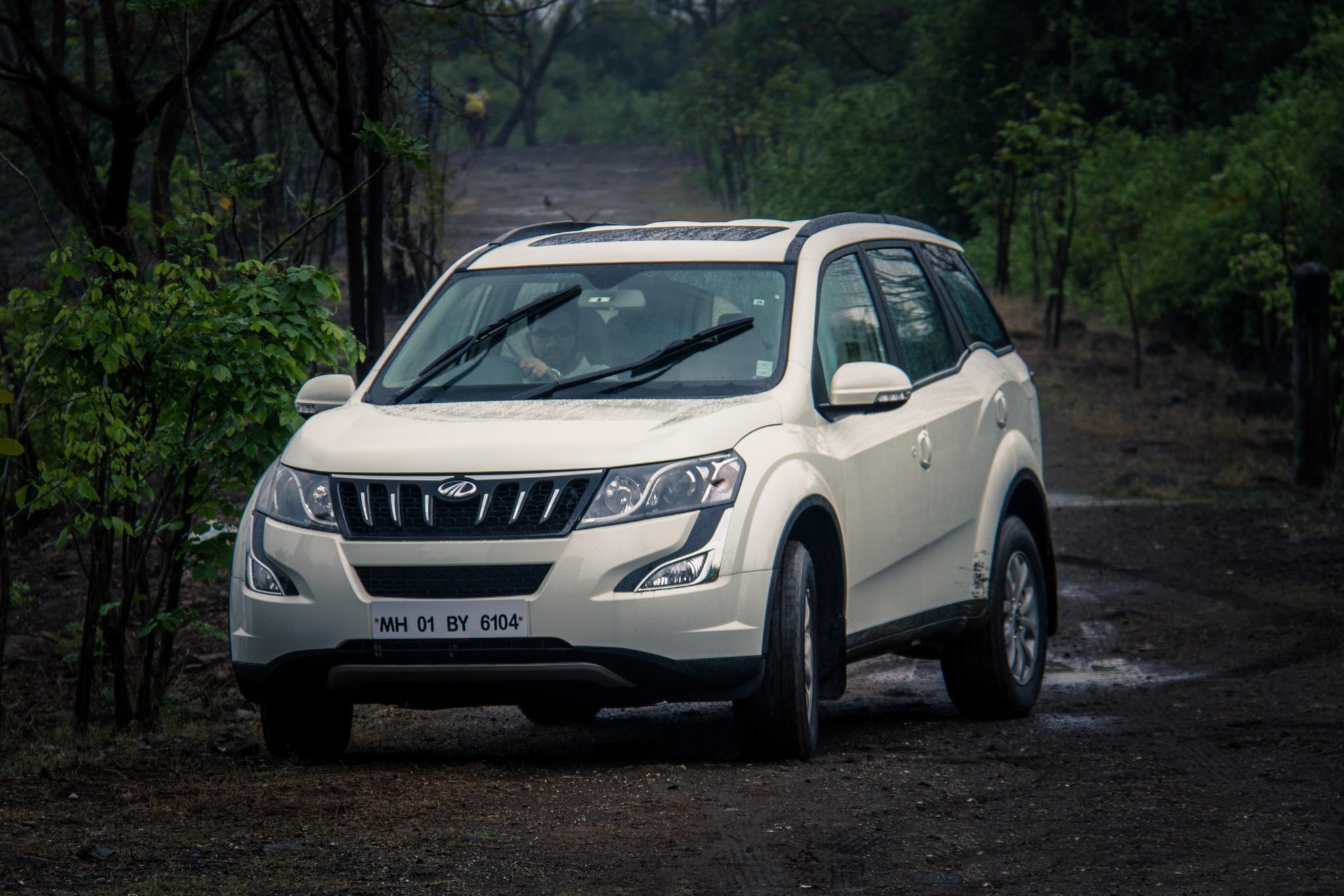 2050x1370 Mahindra XUV500 Wallpaper Free Mahindra XUV500 Background, Desktop