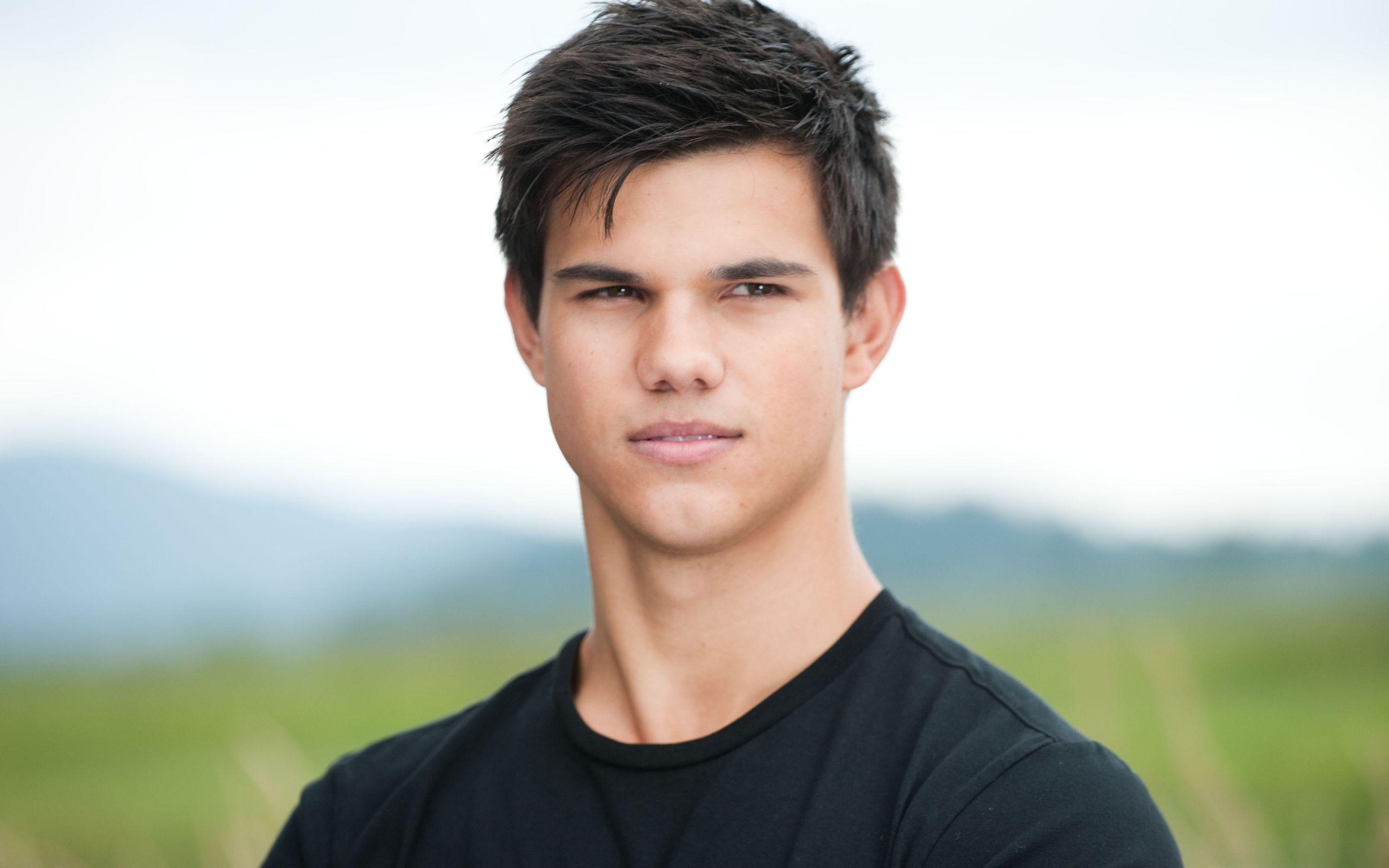 2560x1600 Jacob Twilight Taylor Lautner, Desktop