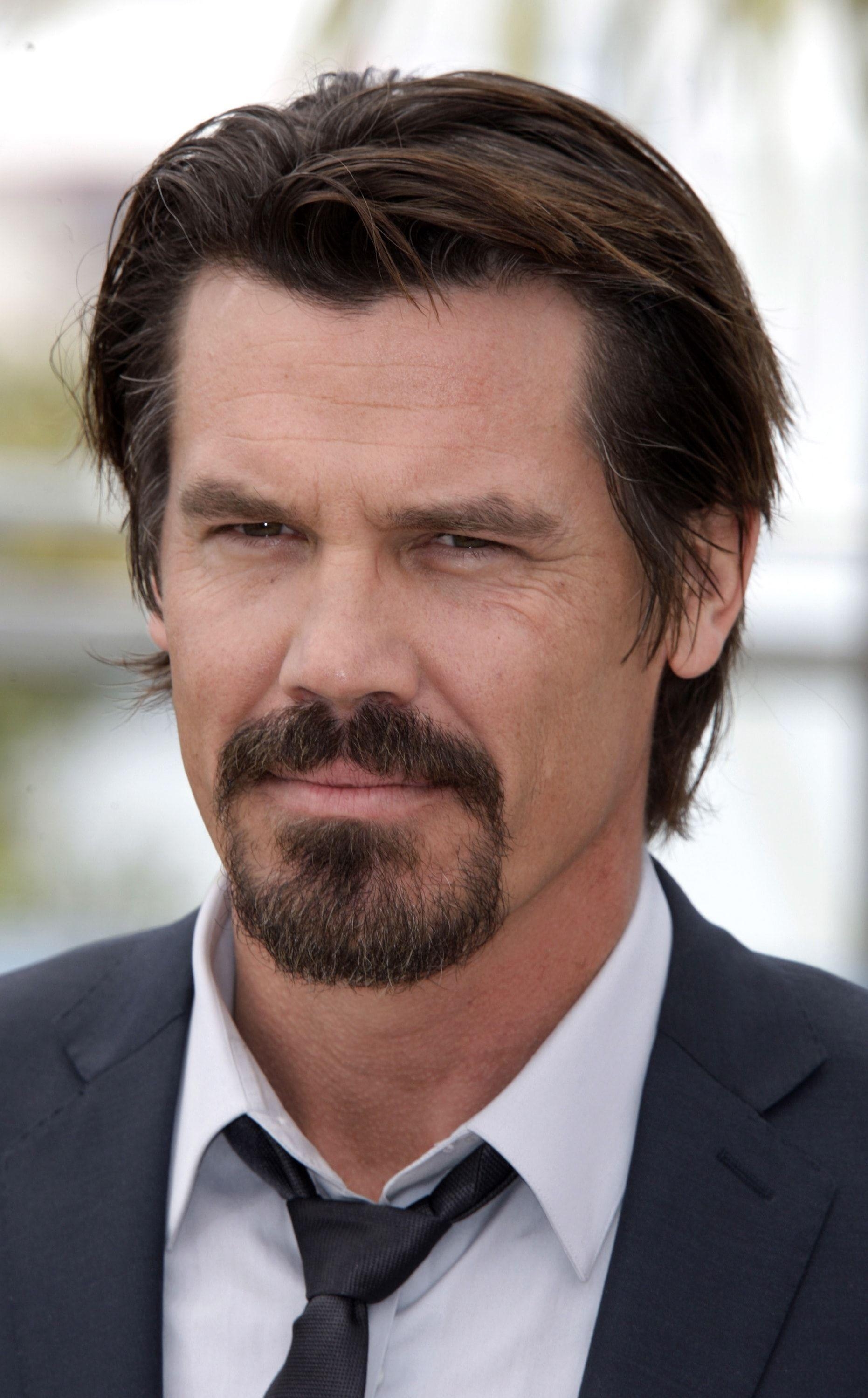 1870x3000 Josh Brolin HD Desktop Wallpaperwallpaper.net, Phone