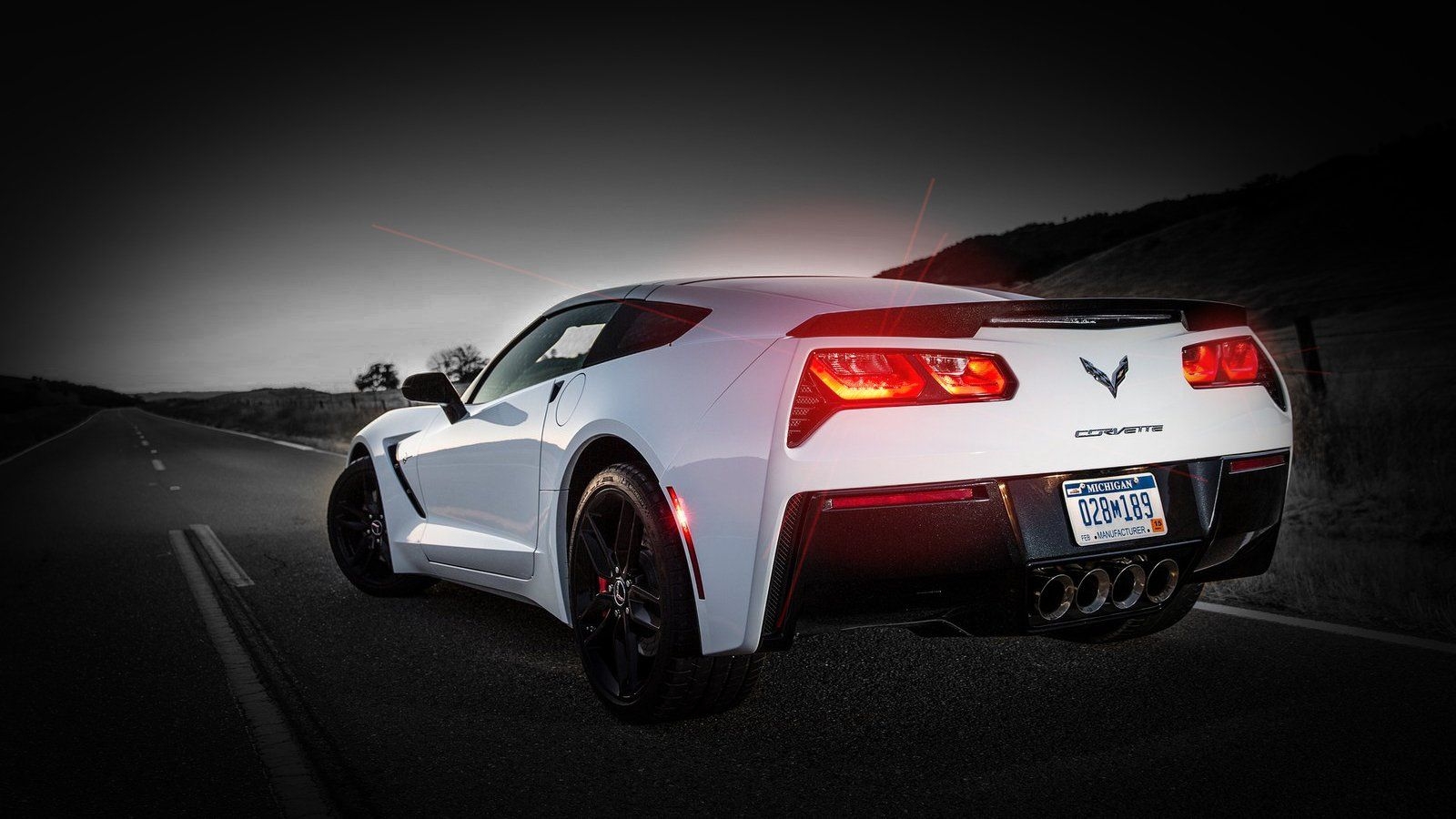 1600x900 White Corvette Z06 Wallpaper, Desktop