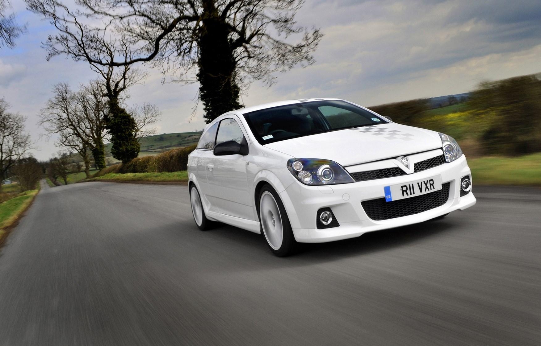 1760x1130 Vauxhall Astra VXR Review (2005), Desktop