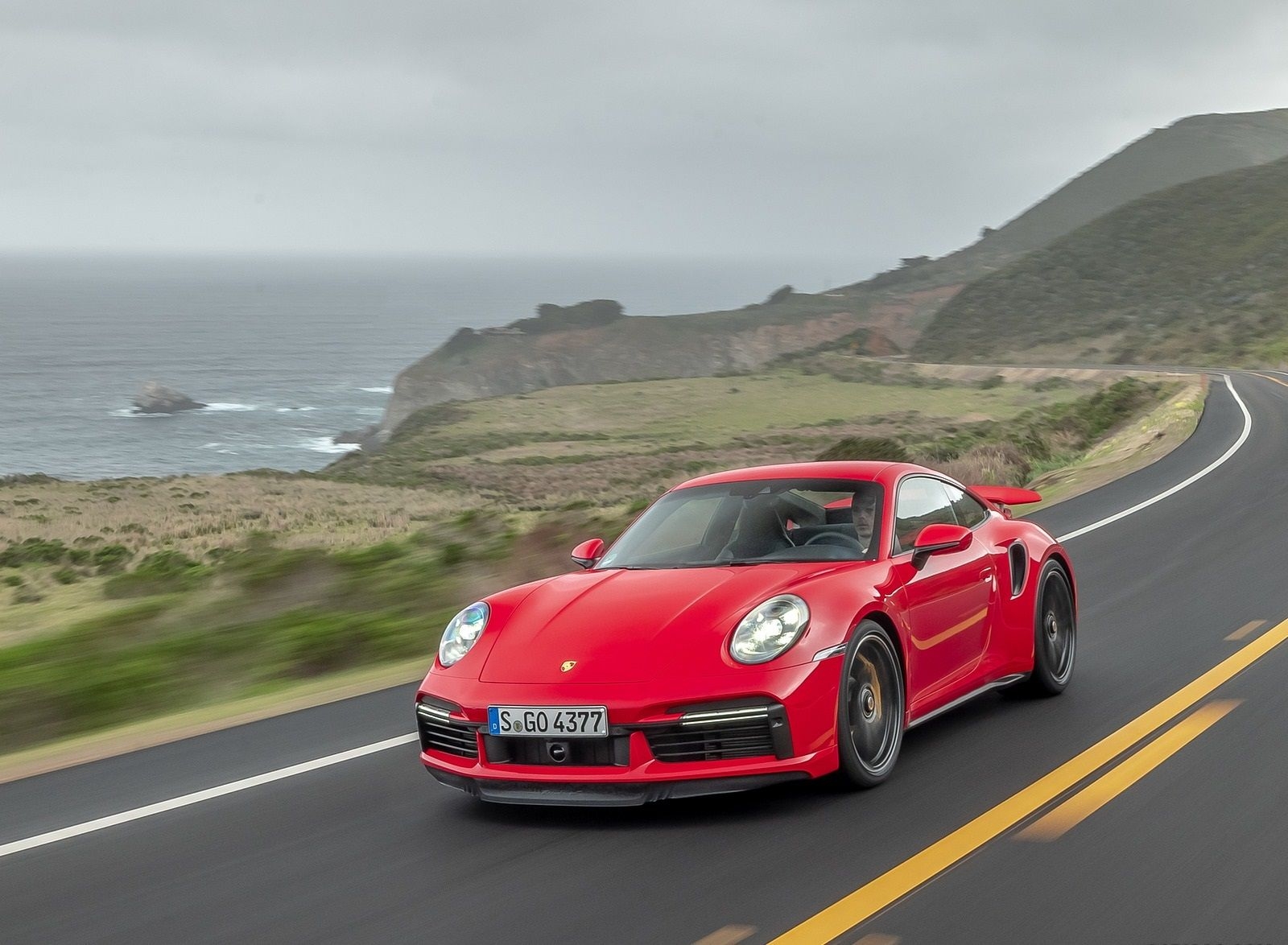 1600x1180 Porsche 911 Turbo S Wallpaper (HD Image), Desktop