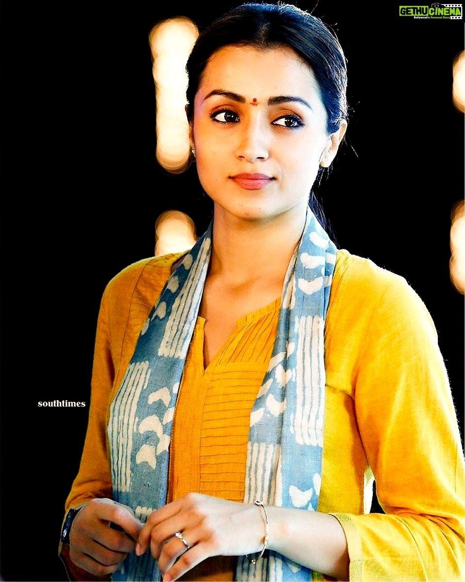 960x1200 Trisha Krishnan, wallpaper, yellow, janu, 96 the movie, 96, Phone