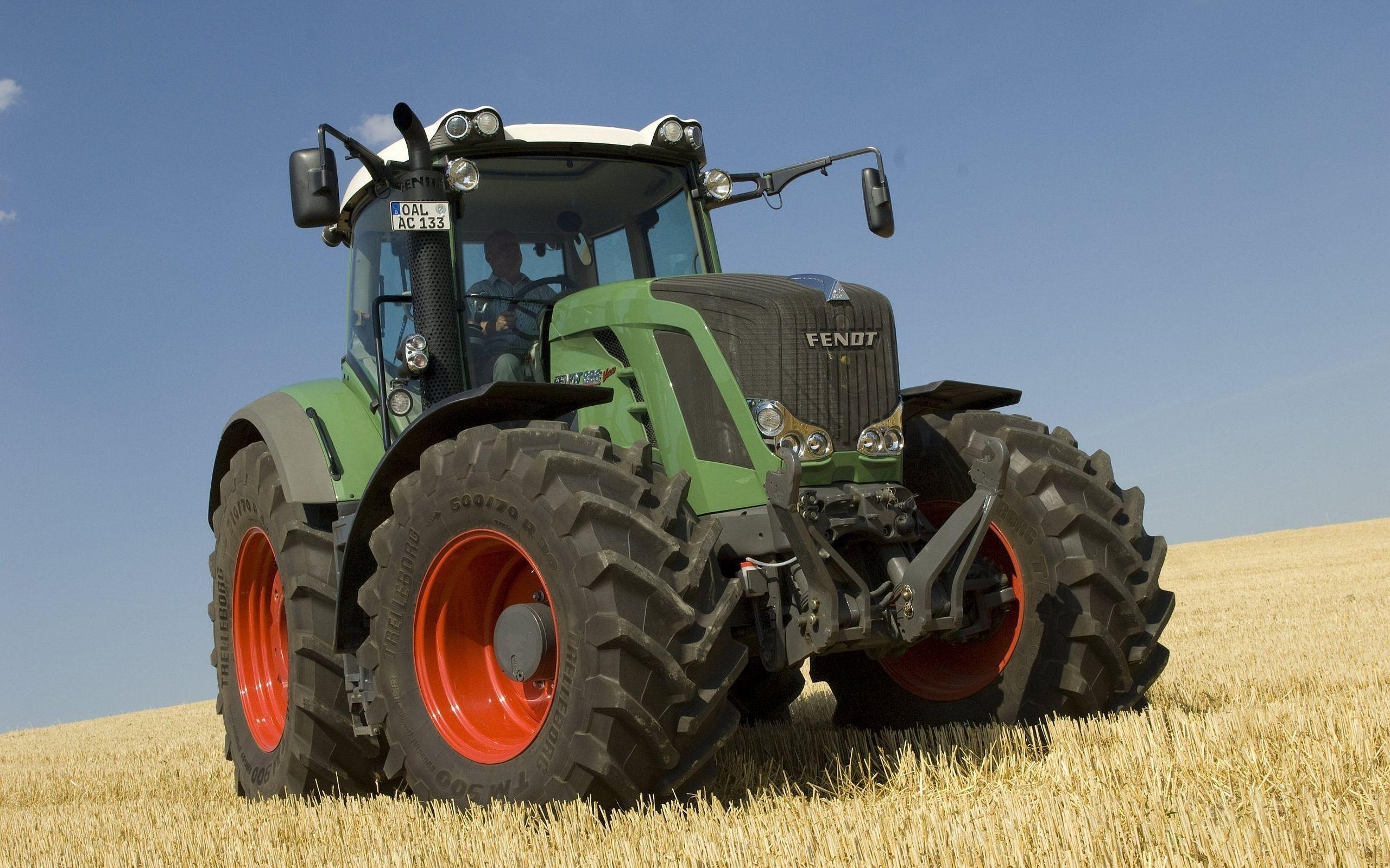 2560x1600 Fendt Tractor HD Wallpaper, Desktop