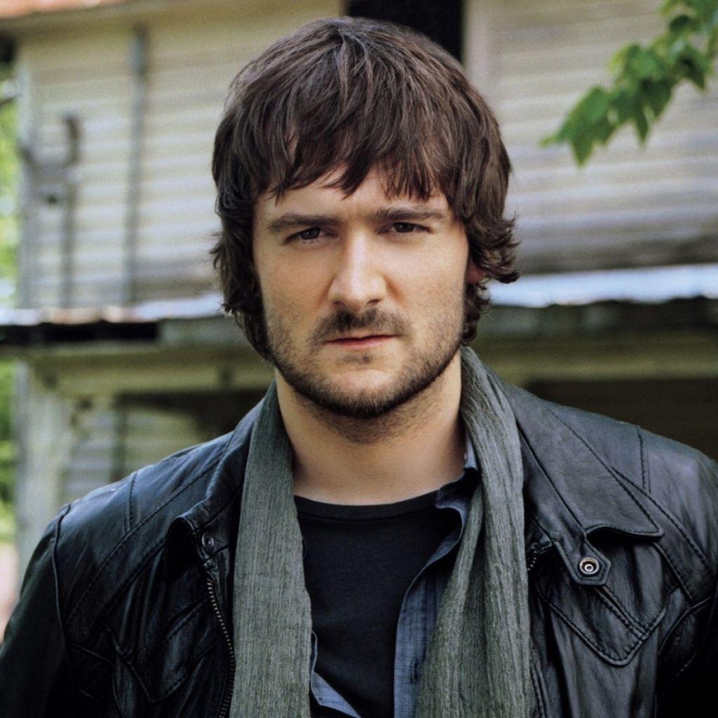 1030x1030 Download Wallpaper  Eric church, Bristle, Jacket, House, Phone