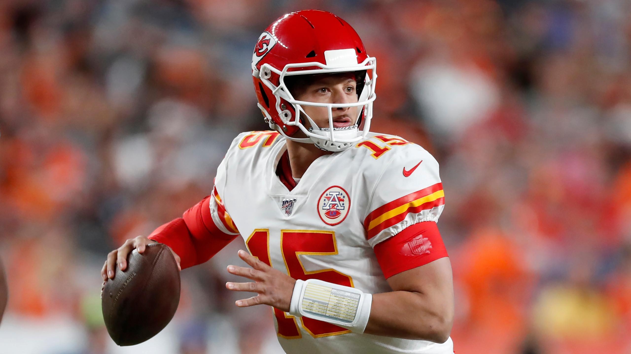 2560x1440 With contract extension ahead, Chiefs' owner hopes to keep, Desktop