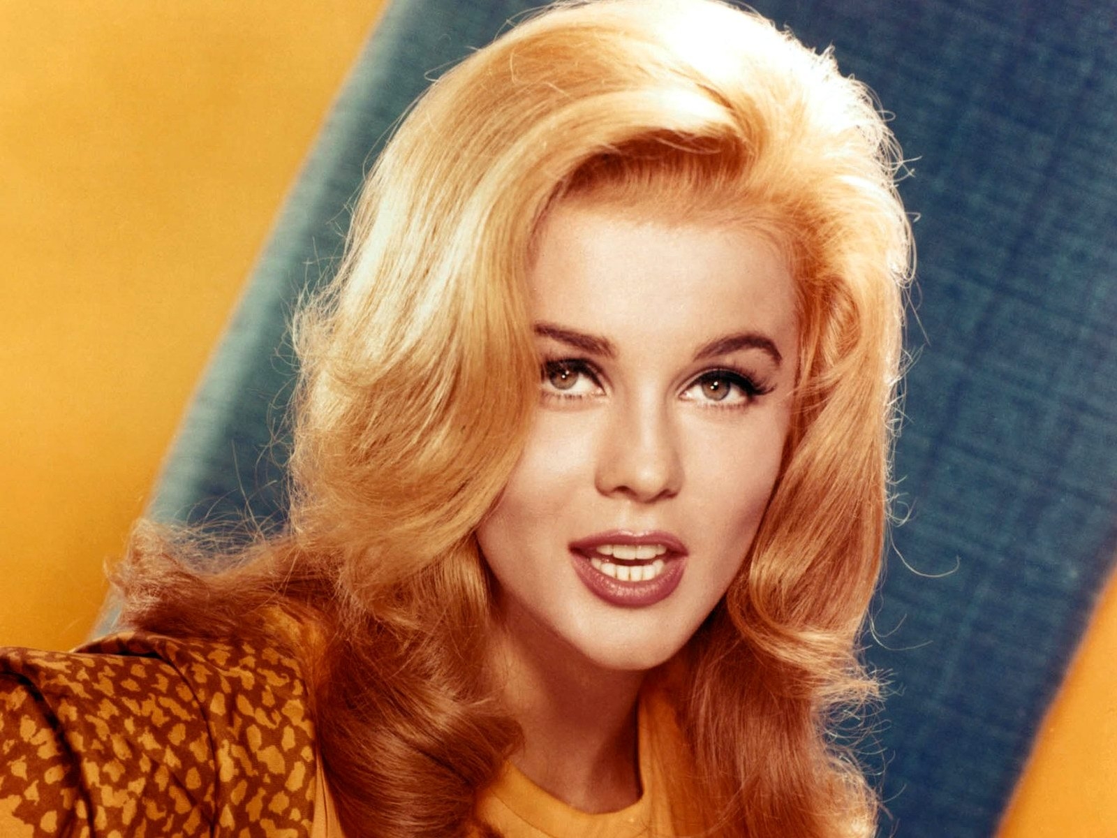 1600x1200 Ann Margret Wallpaper, Desktop