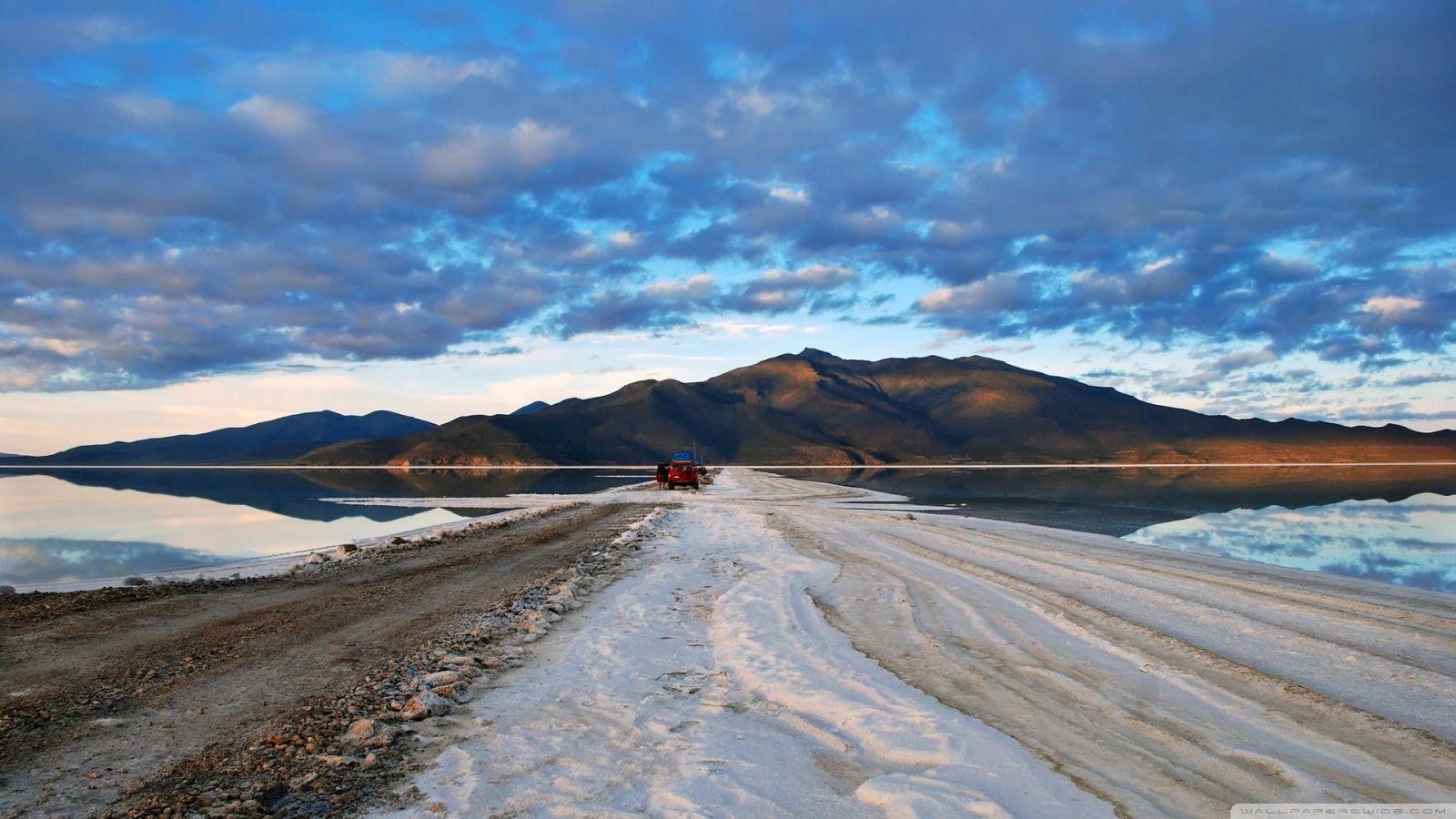 1600x900 Salar De Uyuni Salt Desert Bolivia HD desktop wallpaper, Desktop