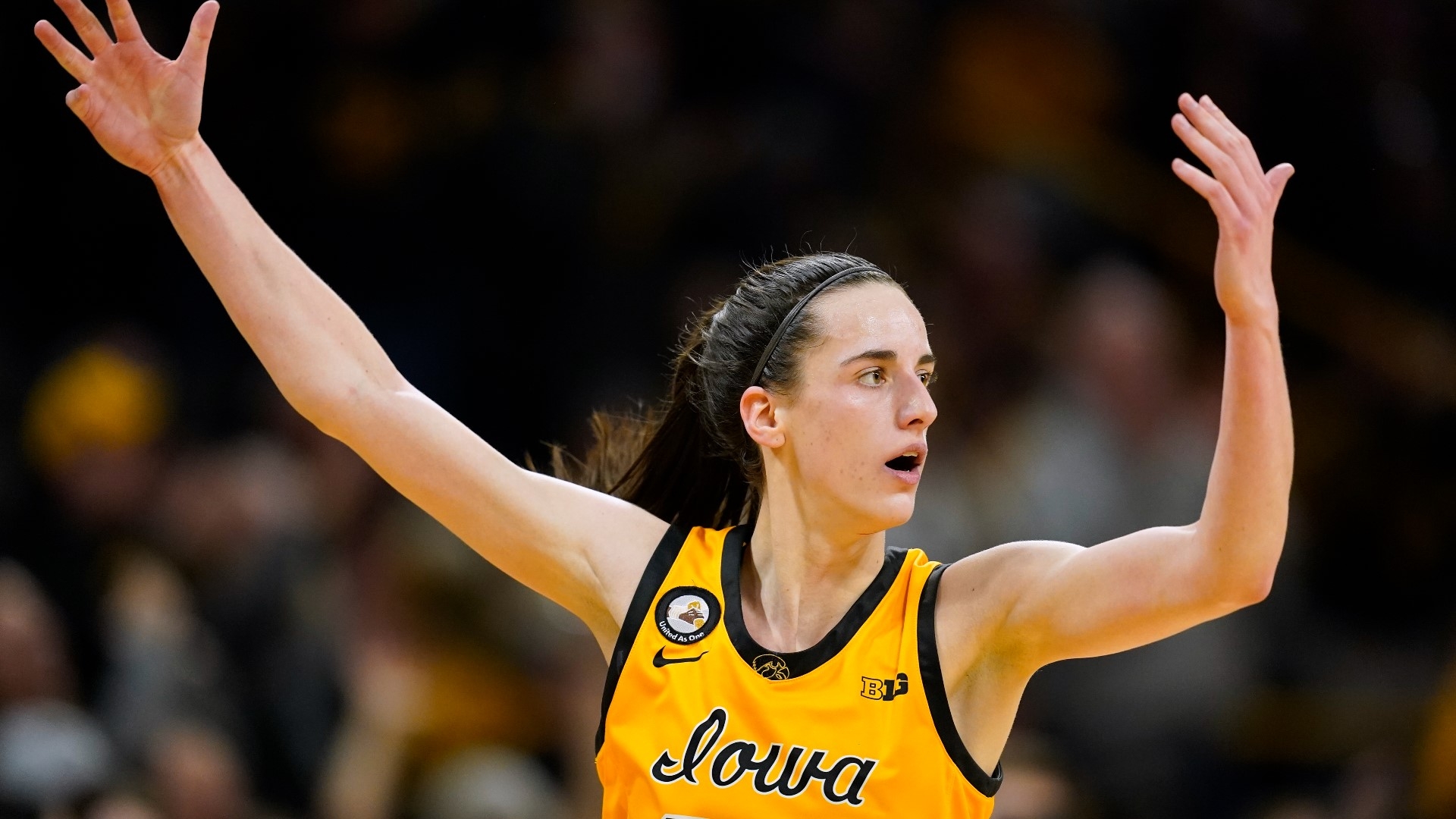 1920x1080 Hawkeye Caitlin Clark named Big Ten player of the year, Desktop