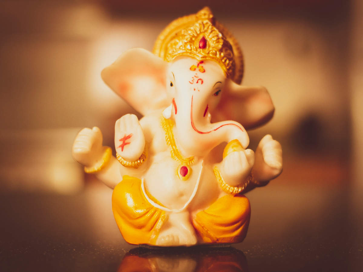 1200x900 Happy Ganesh Chaturthi 2020: Wishes, Messages, Quotes and Image to share with your loved ones of India, Desktop