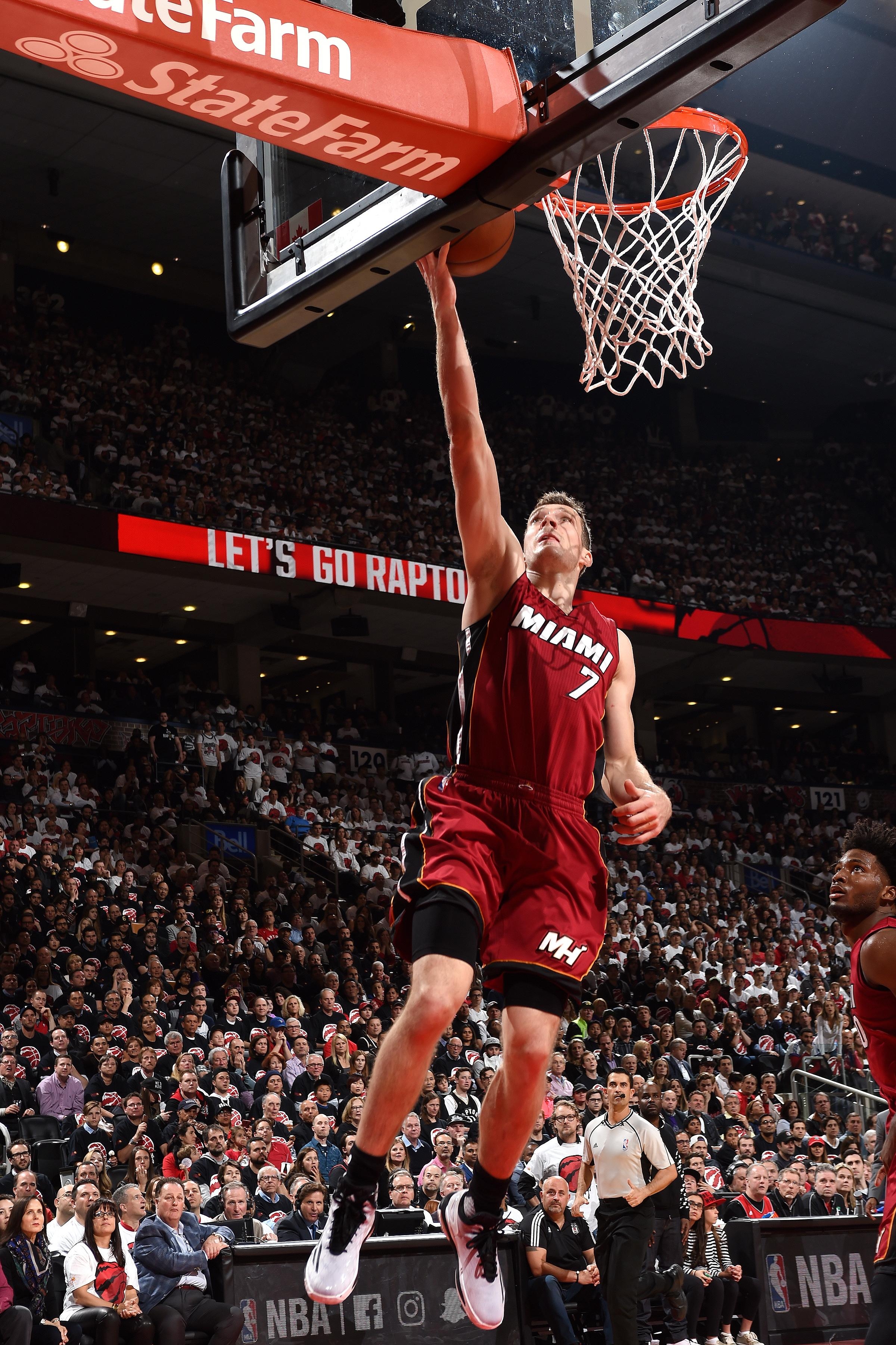 2400x3600 Goran Dragić 2015 16 Season Rundown, Phone