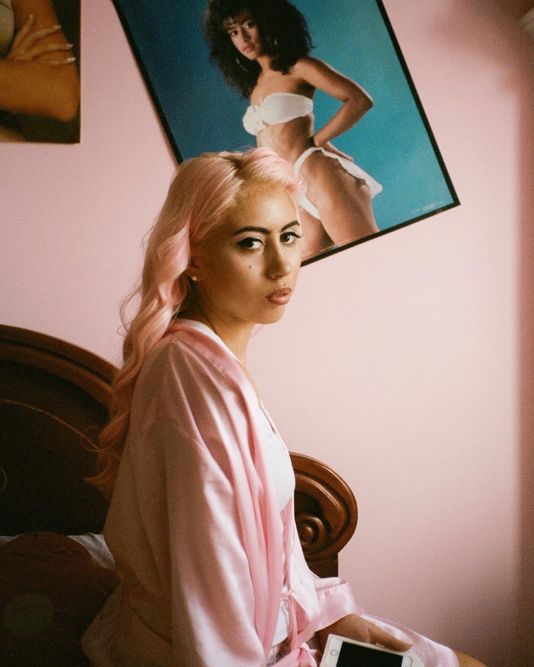 1080x1350 Kali Uchis, Phone